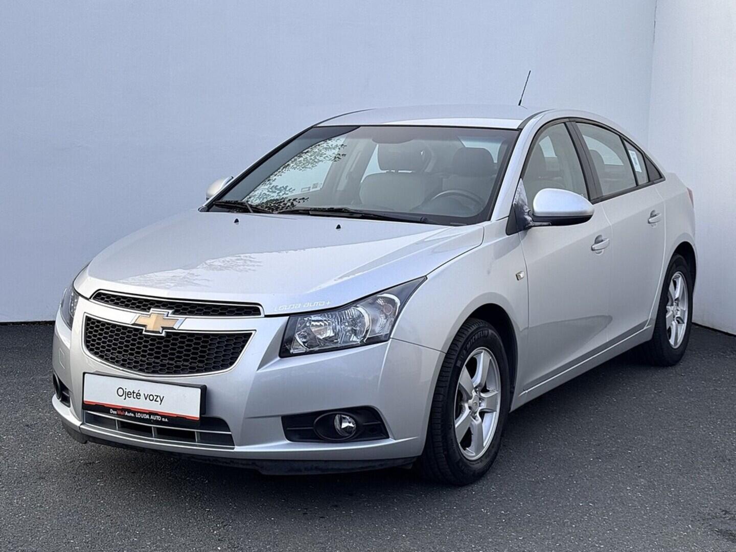 O419V07918_10.webp_CRUZE  1.6 LDE 91 kW manuál