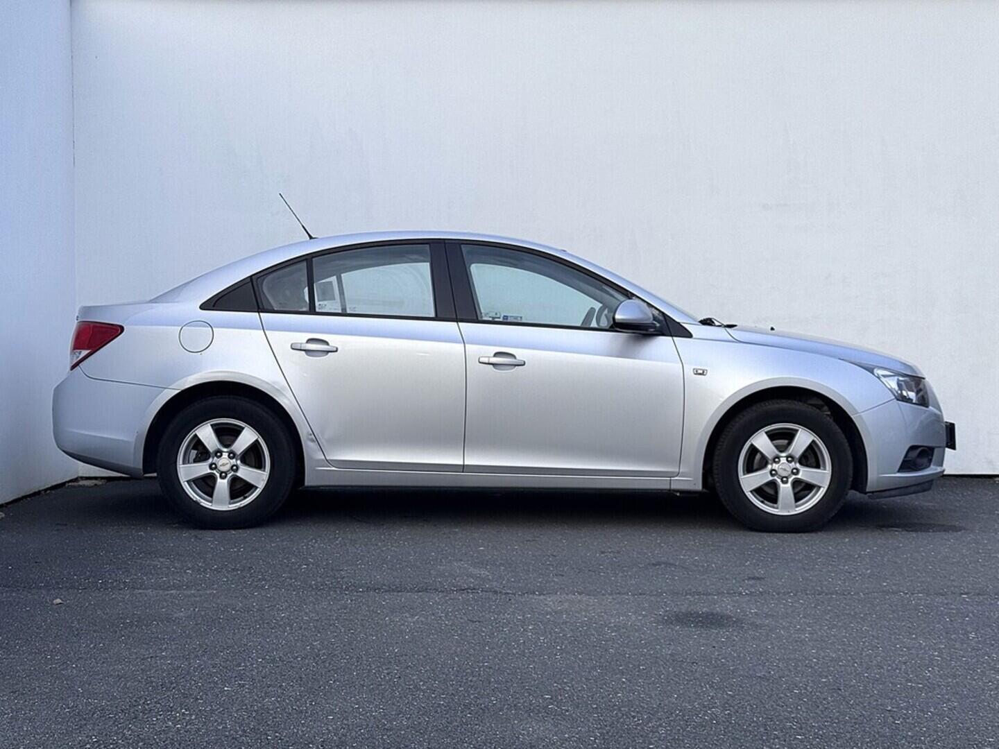 O419V07918_16.webp_CRUZE  1.6 LDE 91 kW manuál