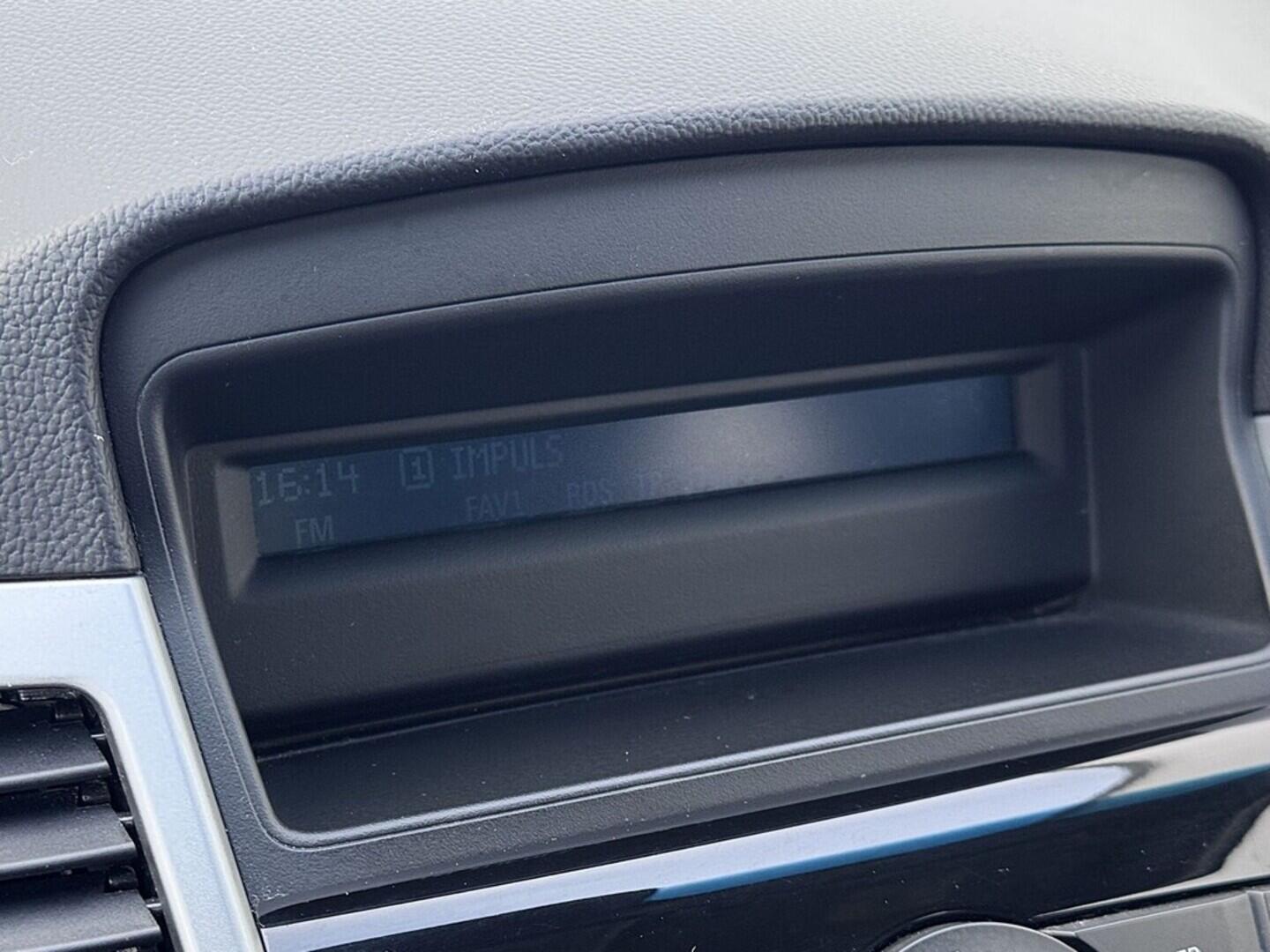 O419V07918_25.webp_CRUZE  1.6 LDE 91 kW manuál