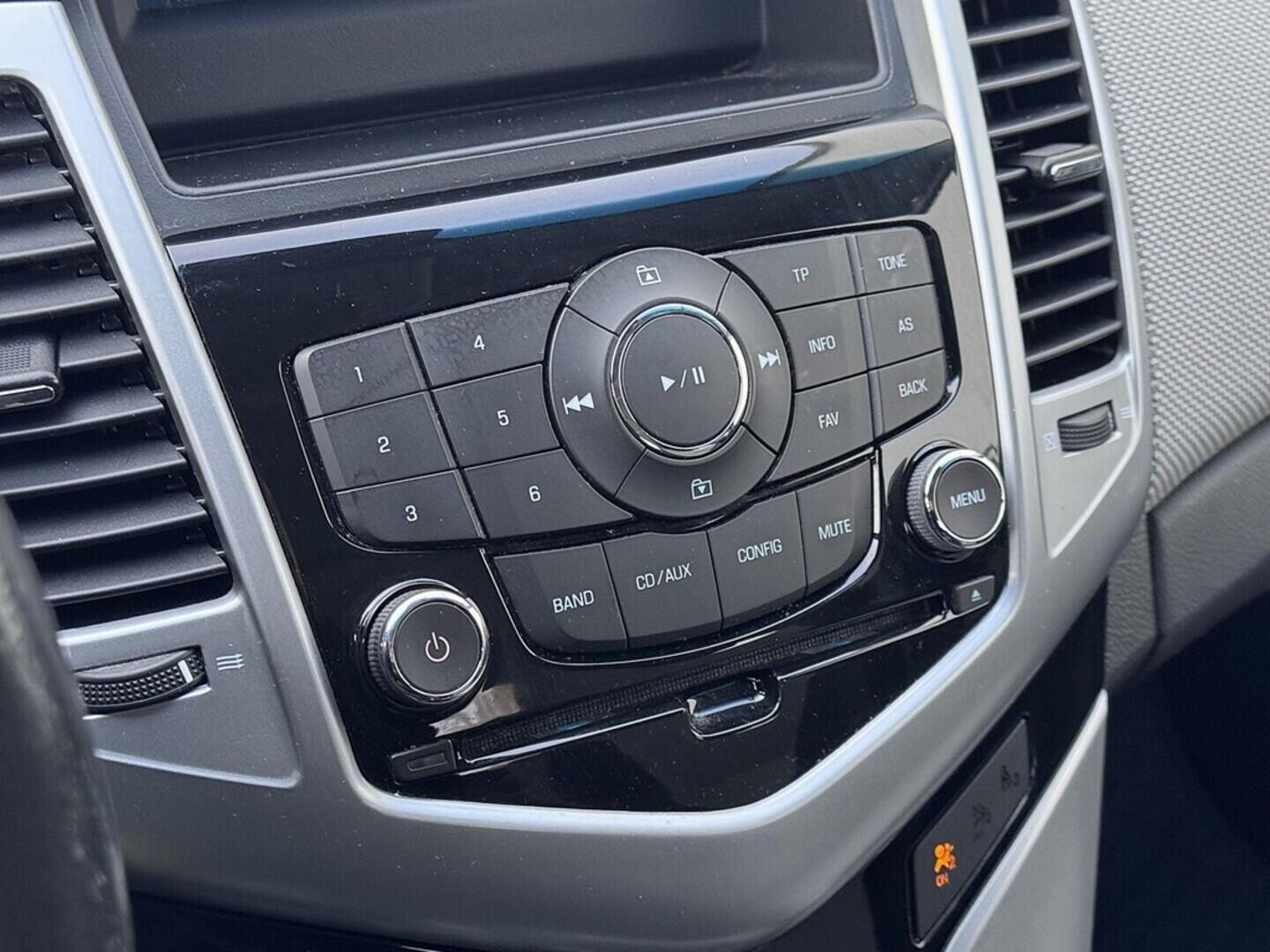 O419V07918_26.webp_CRUZE  1.6 LDE 91 kW manuál