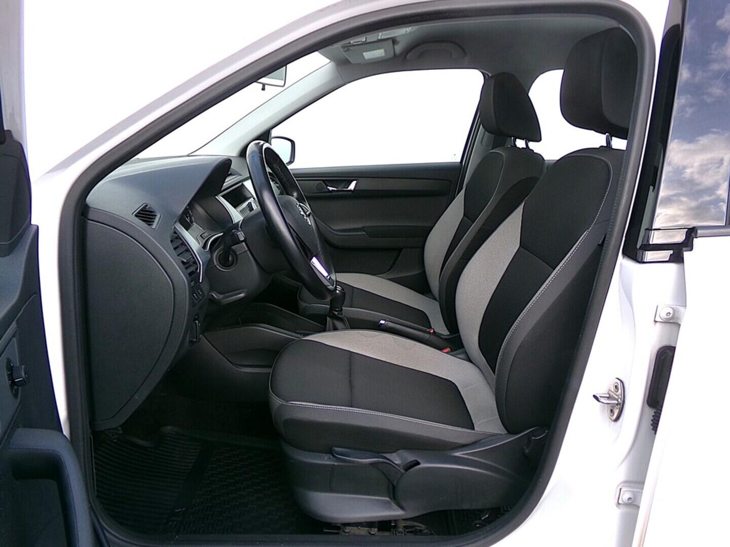 O419V07921_20.webp_FABIA Ambition 1.0 TSI 70 kW manuál