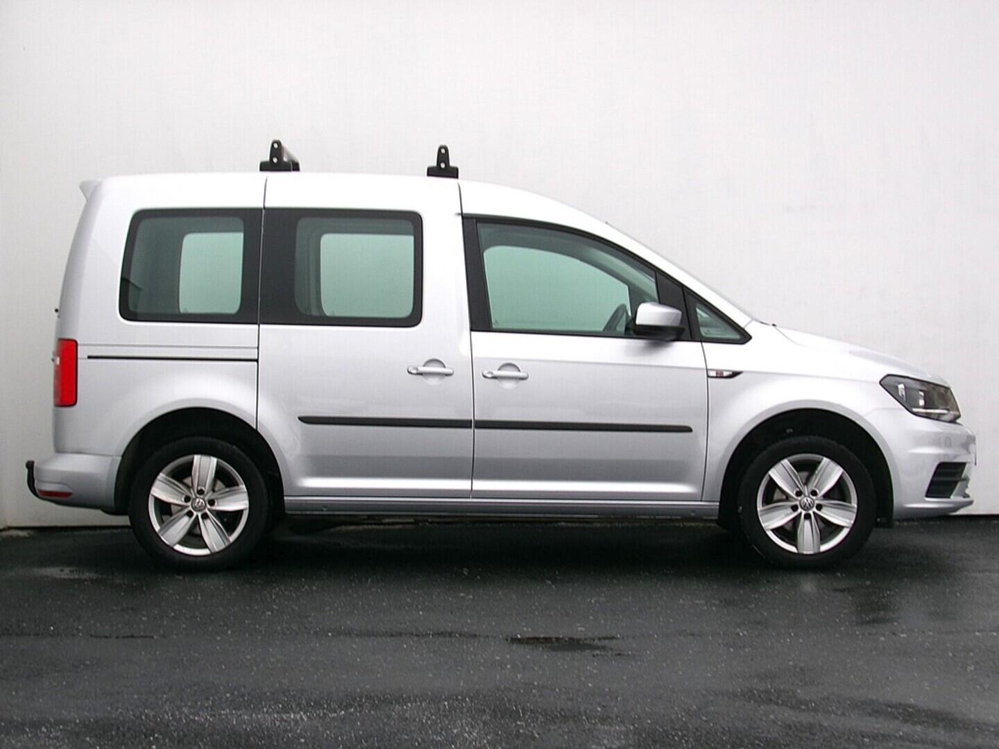 O419V07923_16.webp_CADDY Trendline 1.4 TGI 81 kW manuál