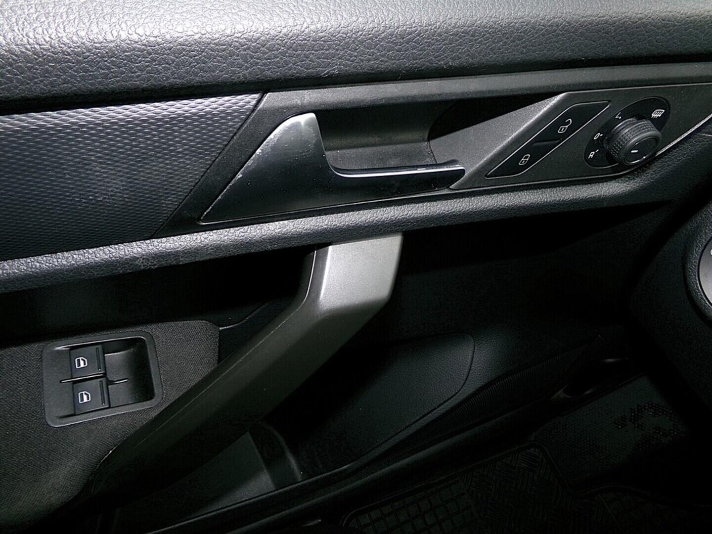 O419V07923_21.webp_CADDY Trendline 1.4 TGI 81 kW manuál