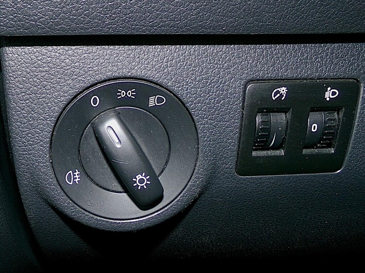 O419V07923_22.webp_CADDY Trendline 1.4 TGI 81 kW manuál