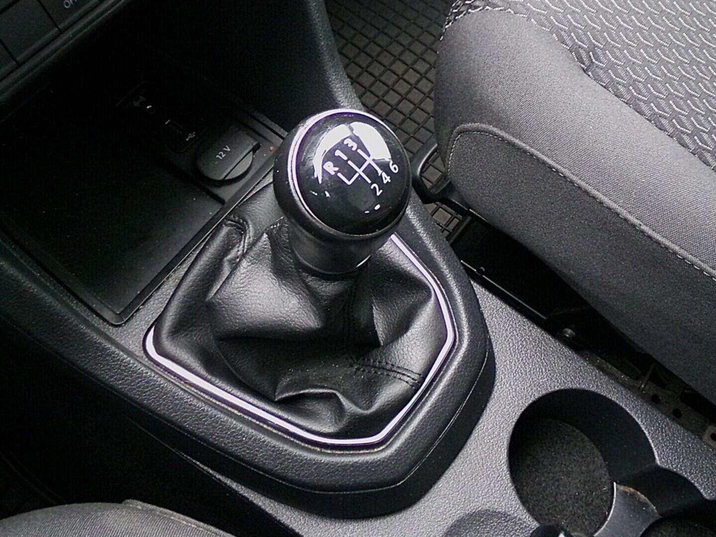 O419V07923_30.webp_CADDY Trendline 1.4 TGI 81 kW manuál