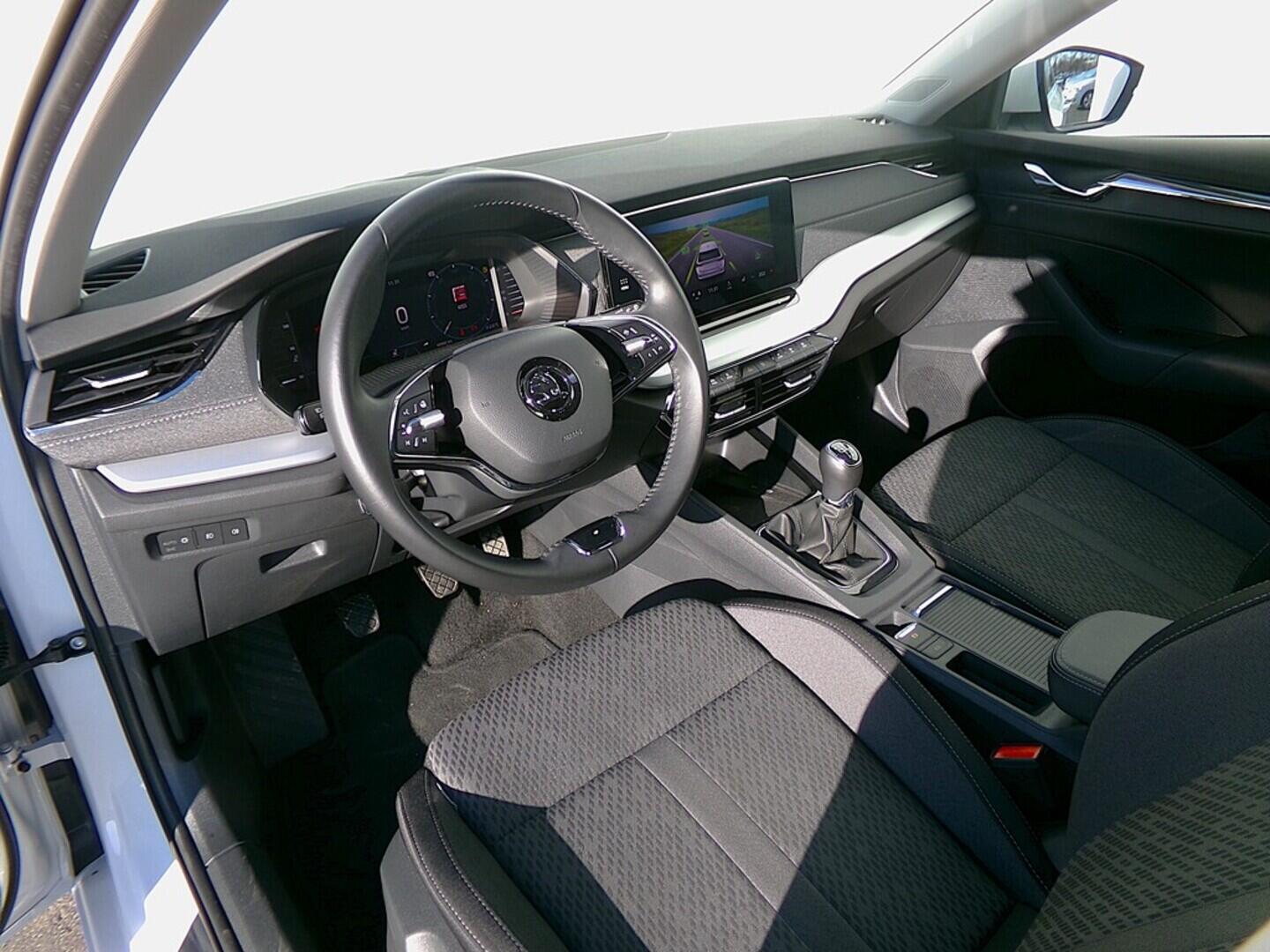 O419V07929_19.webp_OCTAVIA Style 1.5 TSI 110 kW manuál, DPH