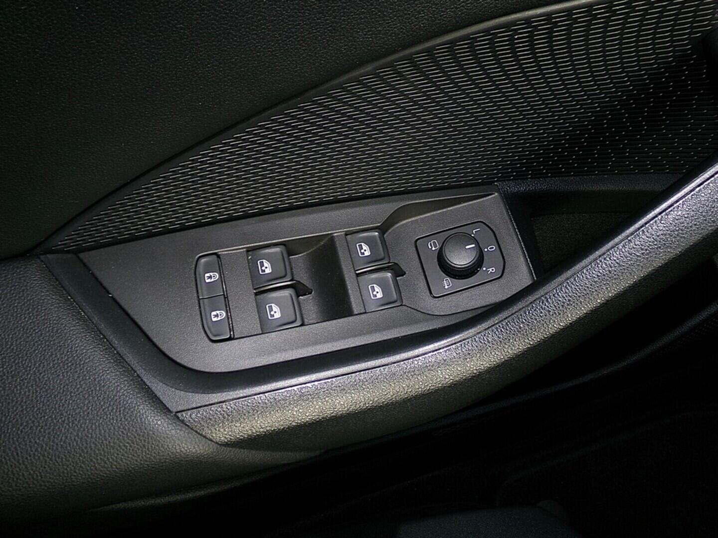 O419V07929_21.webp_OCTAVIA Style 1.5 TSI 110 kW manuál, DPH