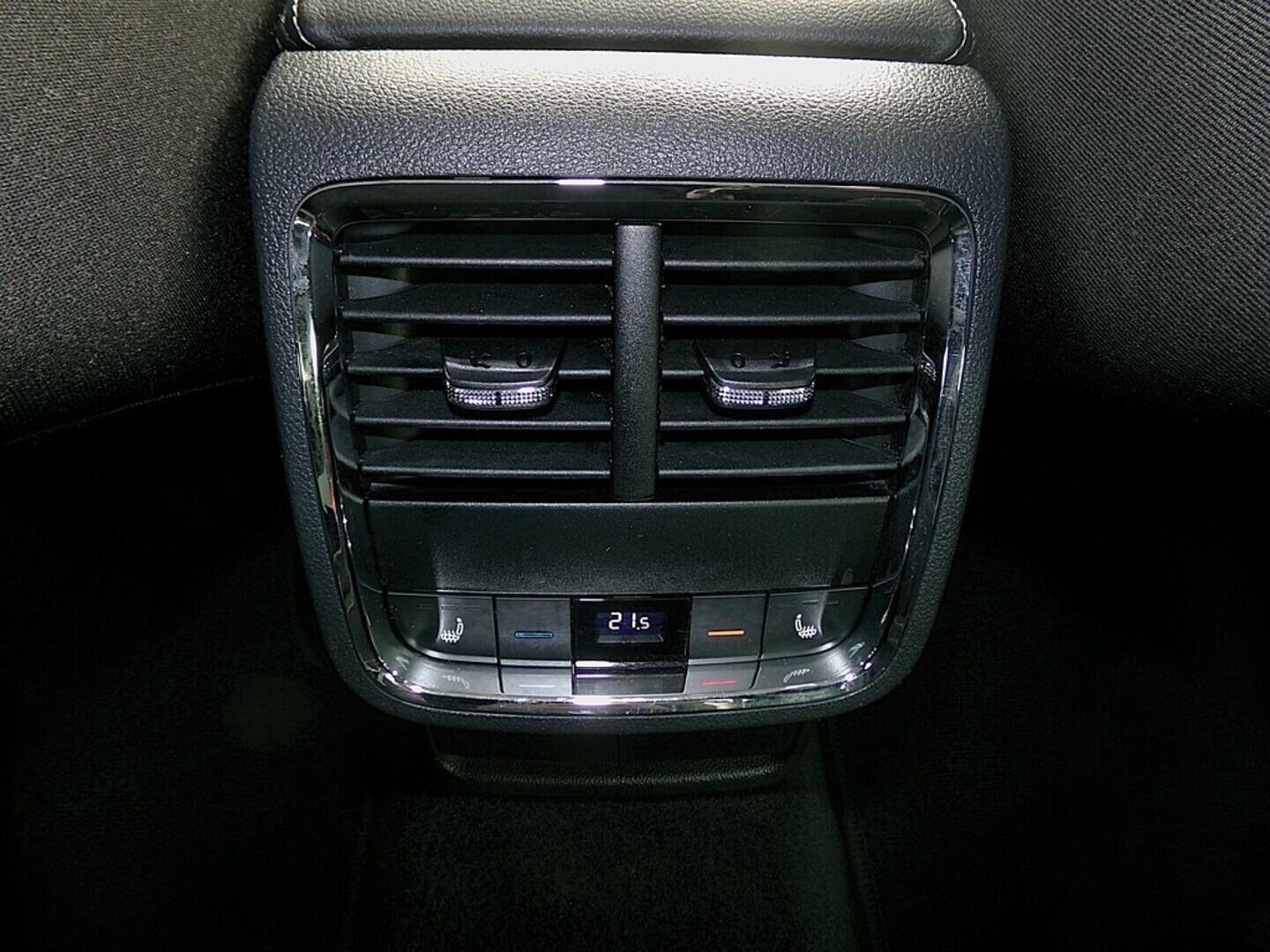 O419V07929_32.webp_OCTAVIA Style 1.5 TSI 110 kW manuál, DPH