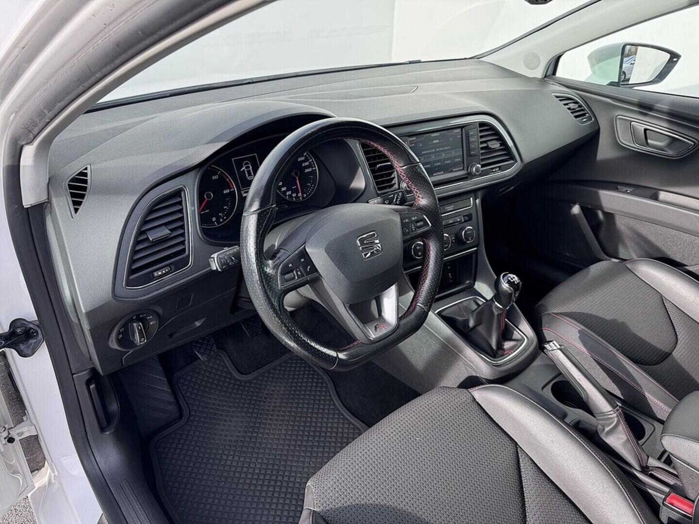 O419V07930_19.webp_LEON ST ST 2.0 TDI 110 kW manuál, DPH