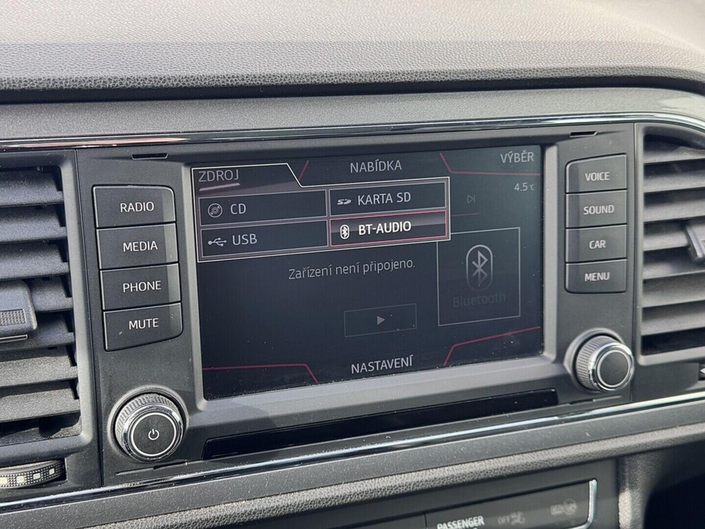 O419V07930_25.webp_LEON ST ST 2.0 TDI 110 kW manuál, DPH