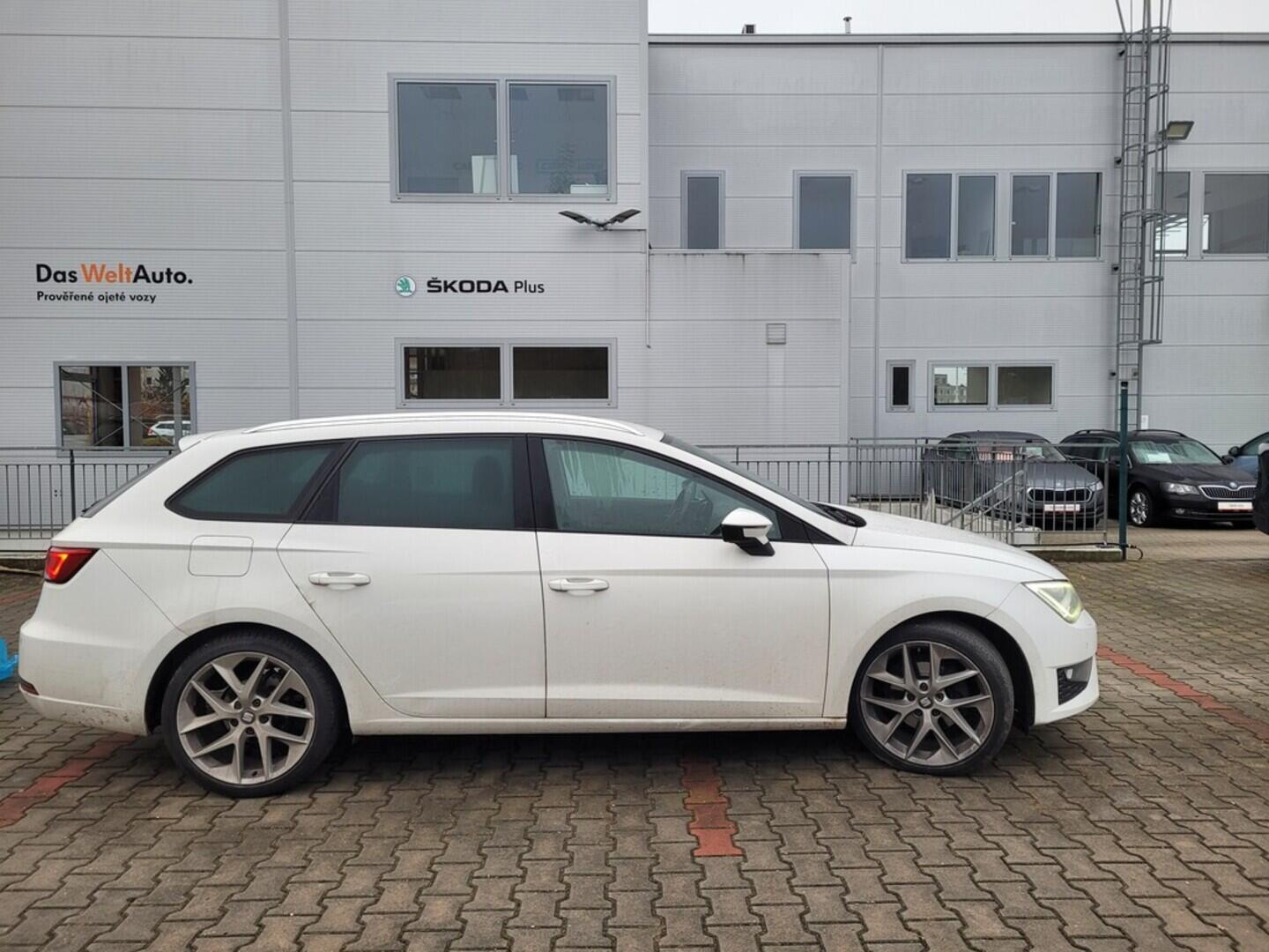 O419V07931_12.webp_LEON ST fr 2.0 TDI 110 kW manuál, DPH