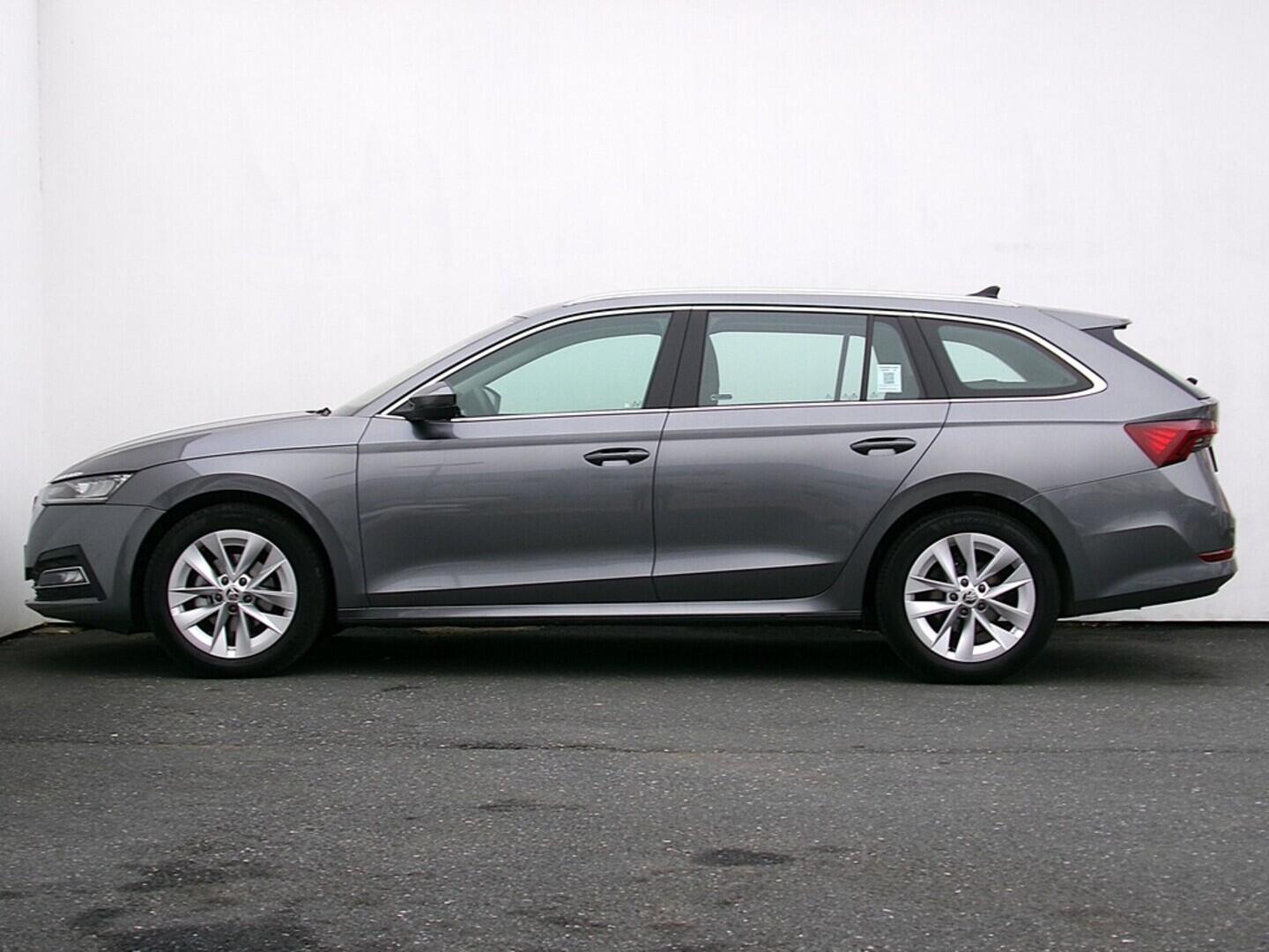 O419V07935_12.webp_OCTAVIA Style 1.5 TSI 110 kW manuál, DPH