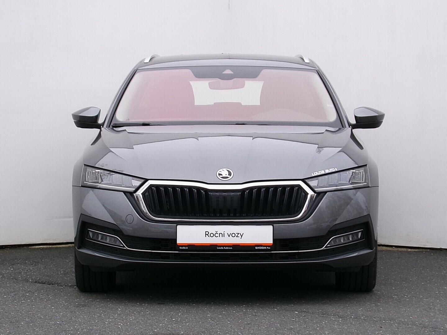 O419V07935_13.webp_OCTAVIA Style 1.5 TSI 110 kW manuál, DPH