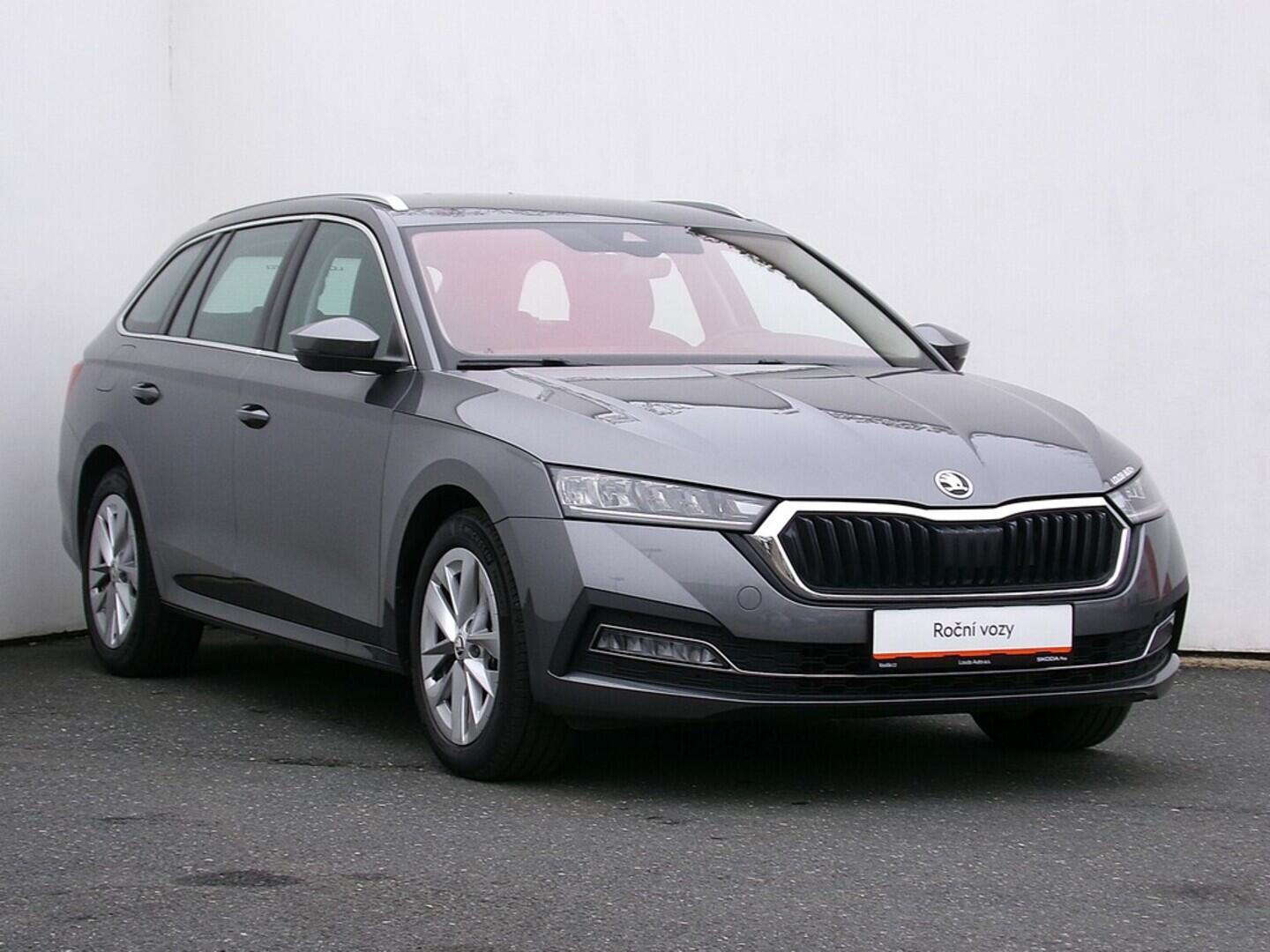 O419V07935_14.webp_OCTAVIA Style 1.5 TSI 110 kW manuál, DPH