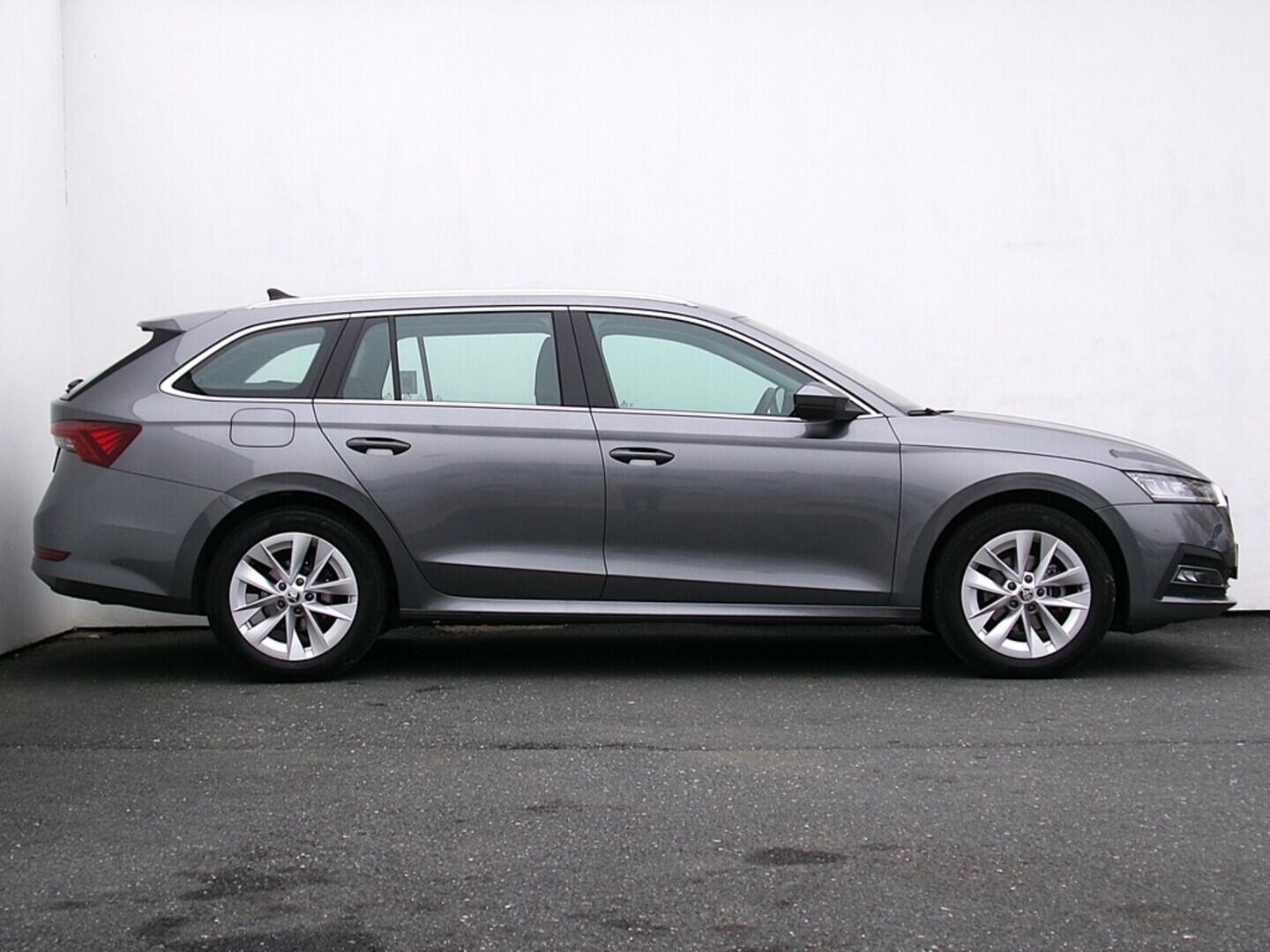 O419V07935_16.webp_OCTAVIA Style 1.5 TSI 110 kW manuál, DPH