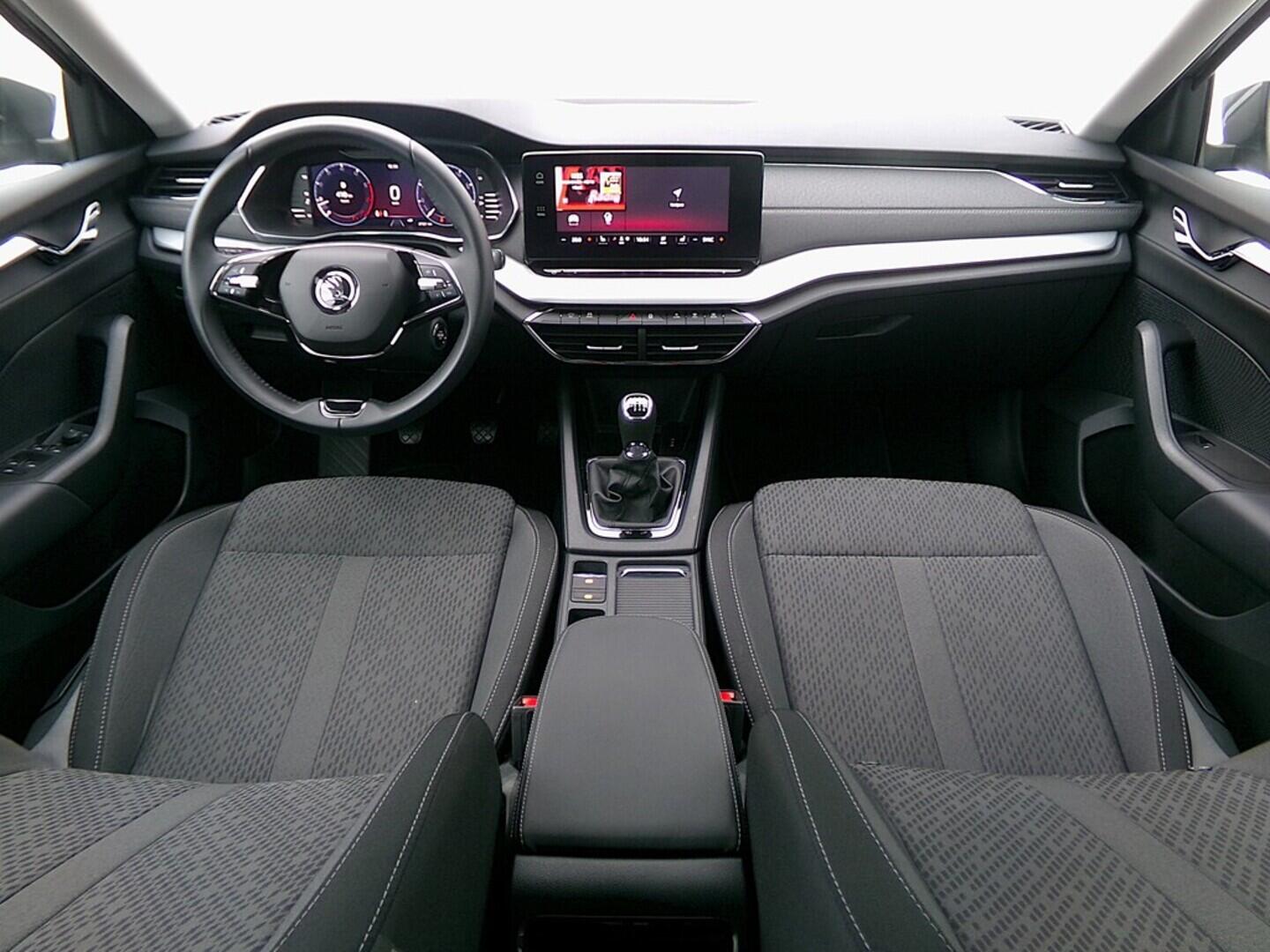 O419V07935_18.webp_OCTAVIA Style 1.5 TSI 110 kW manuál, DPH