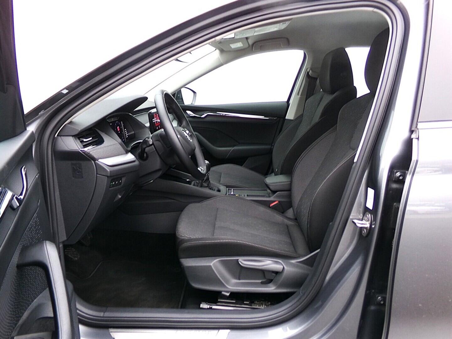 O419V07935_20.webp_OCTAVIA Style 1.5 TSI 110 kW manuál, DPH