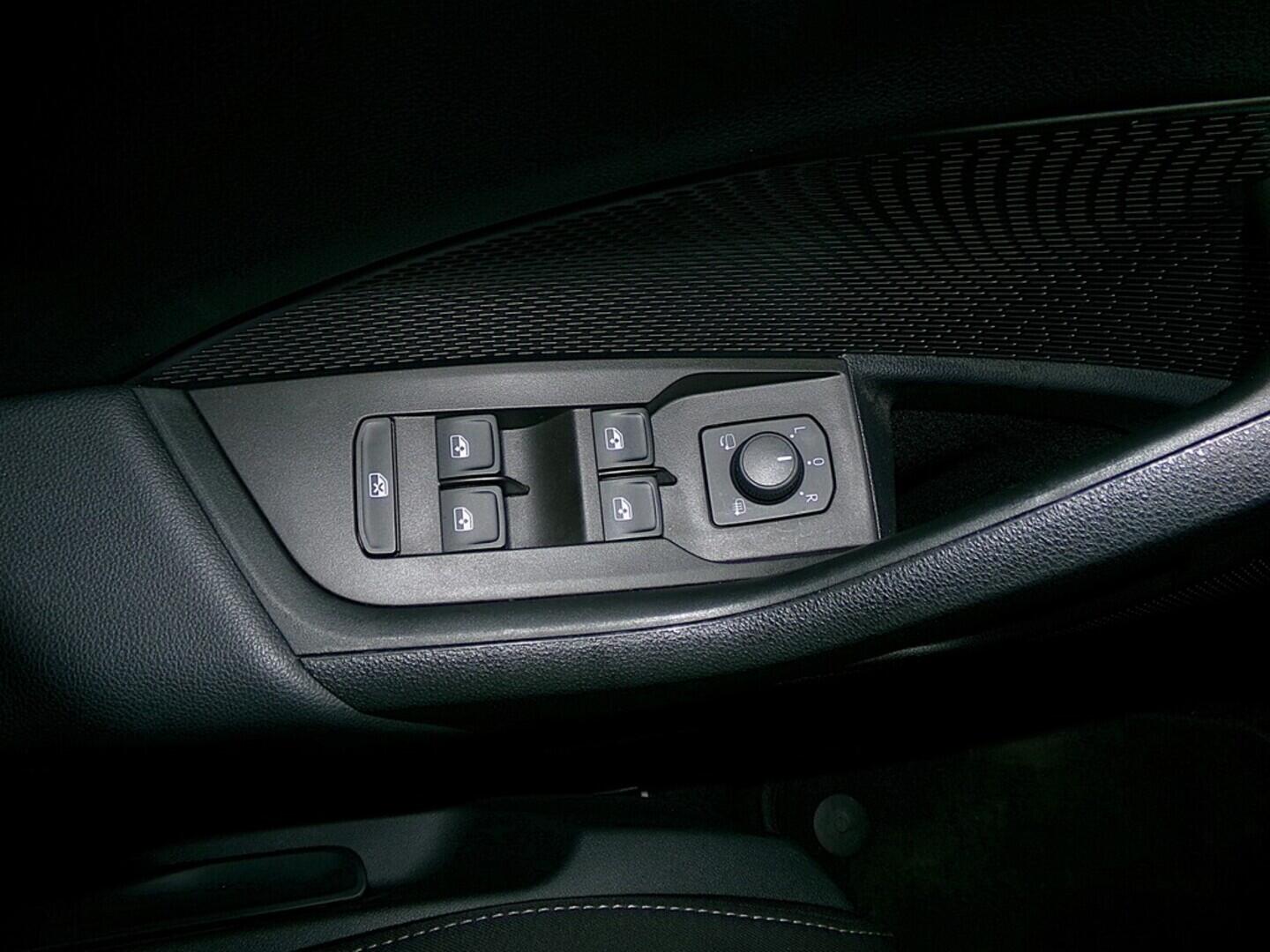 O419V07935_21.webp_OCTAVIA Style 1.5 TSI 110 kW manuál, DPH