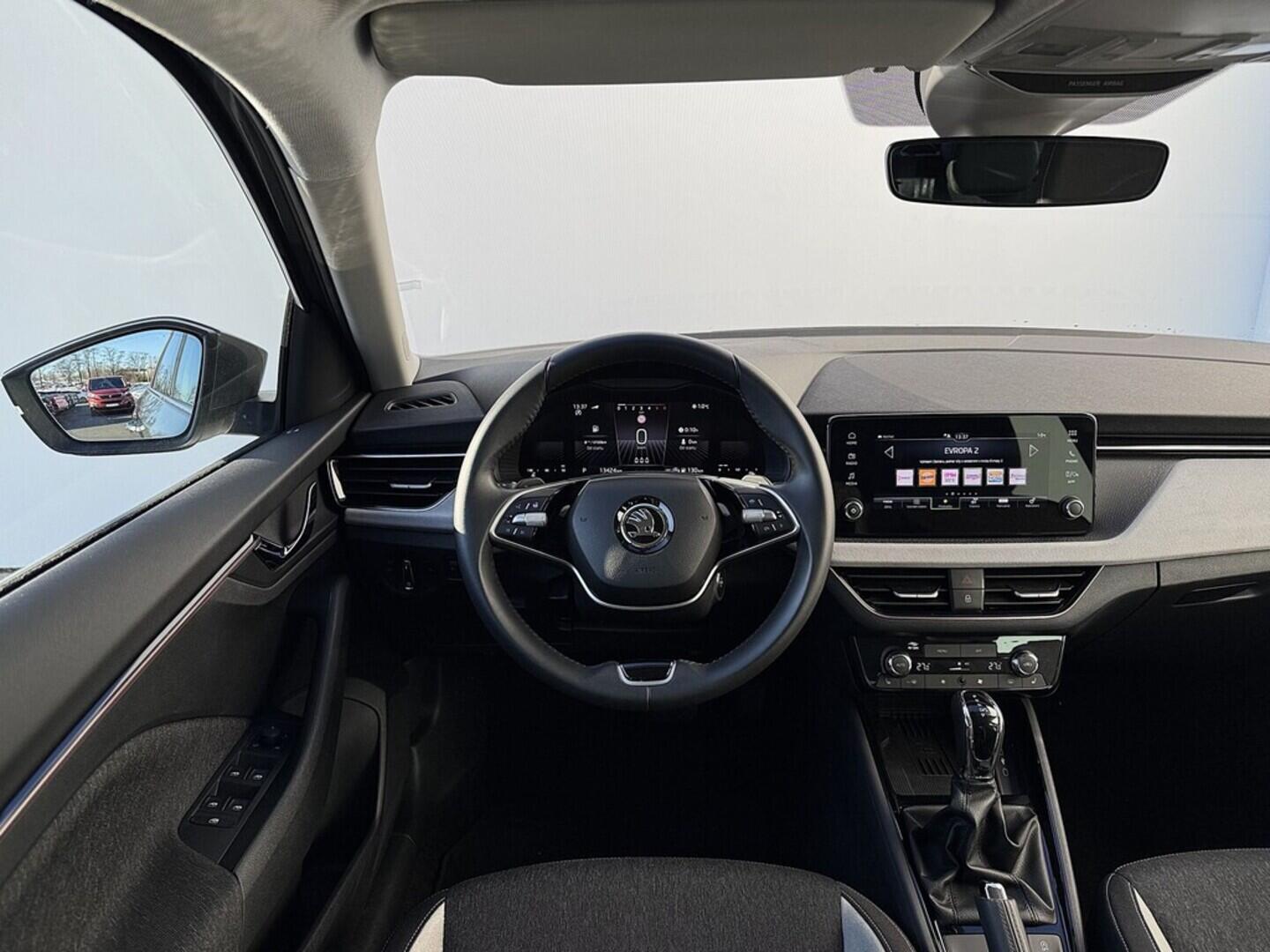 O419V07937_23.webp_SCALA Selection 1.0 TSI 85 kW automat, DPH