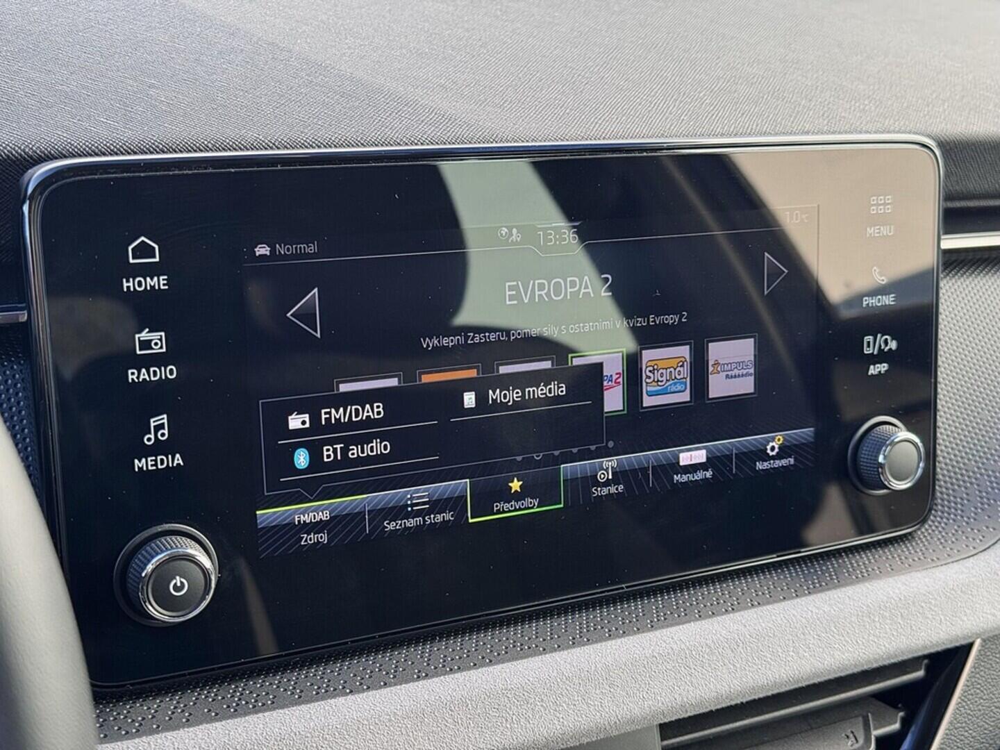 O419V07937_25.webp_SCALA Selection 1.0 TSI 85 kW automat, DPH