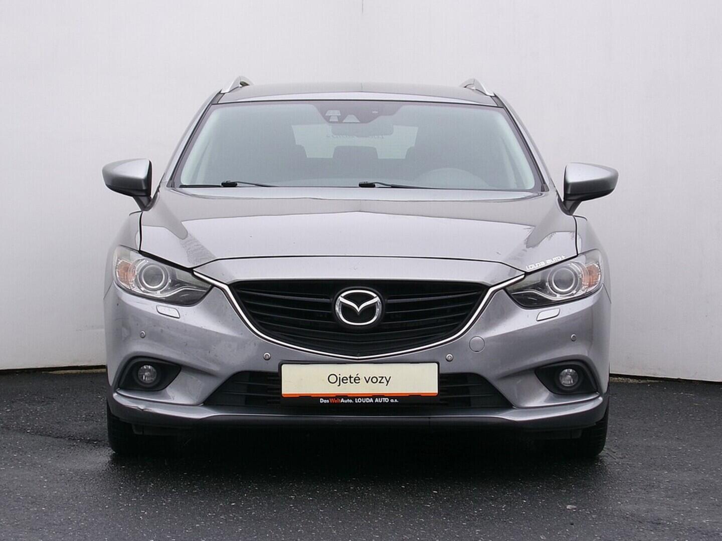 O419V07940_13.webp_6 Attraction 2.2 SHY 110 kW manuál