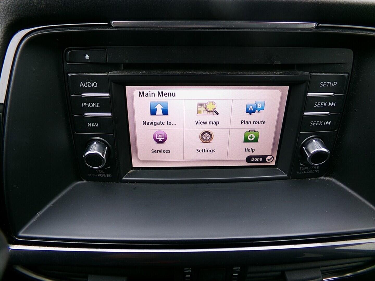 O419V07940_26.webp_6 Attraction 2.2 SHY 110 kW manuál