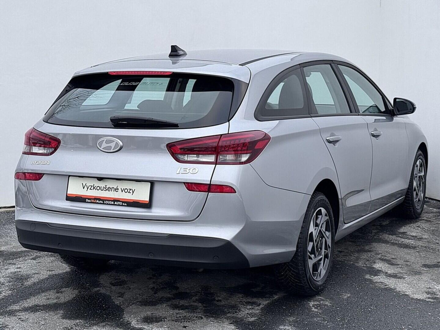 O419V07941_11.webp_I30 Comfort 1.0 T- GDI 74 kW manuál, DPH