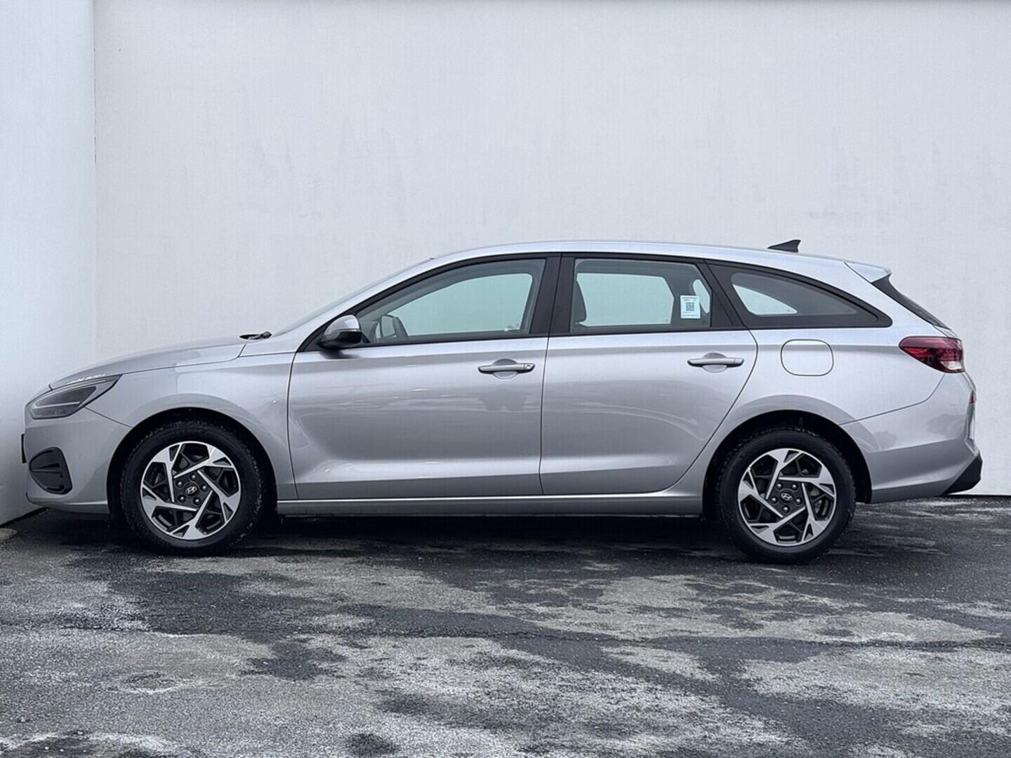 O419V07941_12.webp_I30 Comfort 1.0 T- GDI 74 kW manuál, DPH