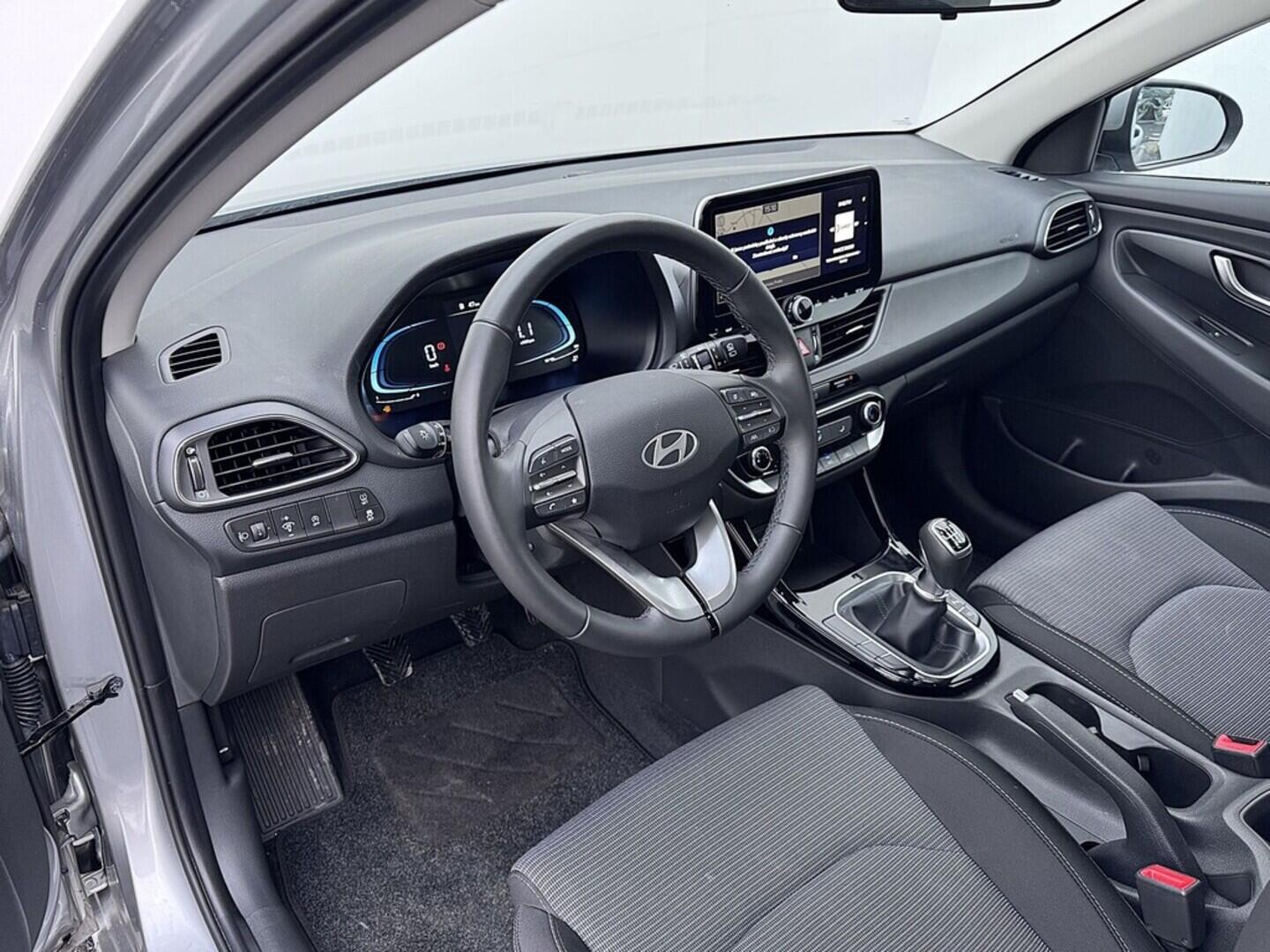 O419V07941_19.webp_I30 Comfort 1.0 T- GDI 74 kW manuál, DPH