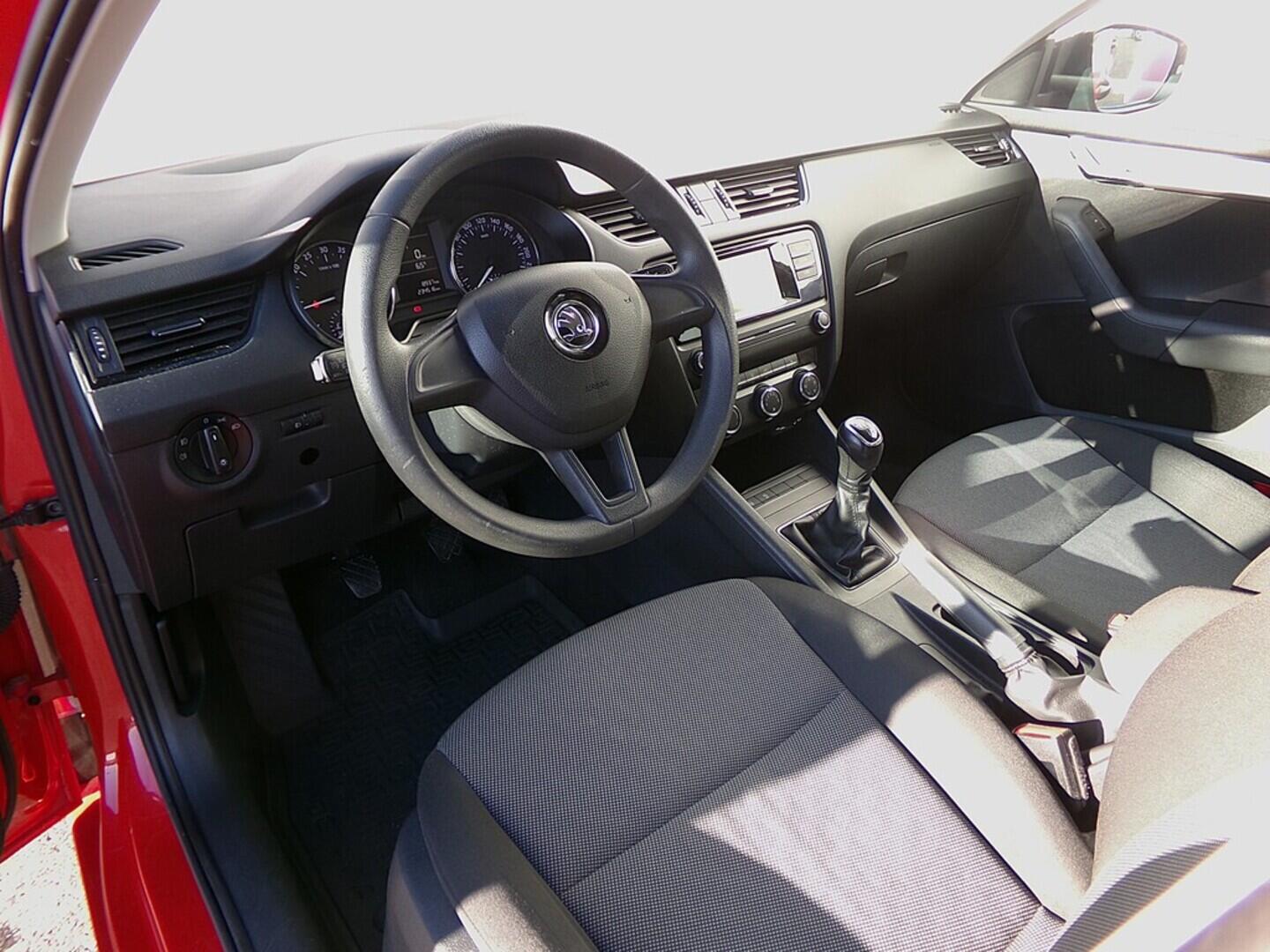 O419V07942_19.webp_OCTAVIA Active 1.6 TDI 81 kW manuál