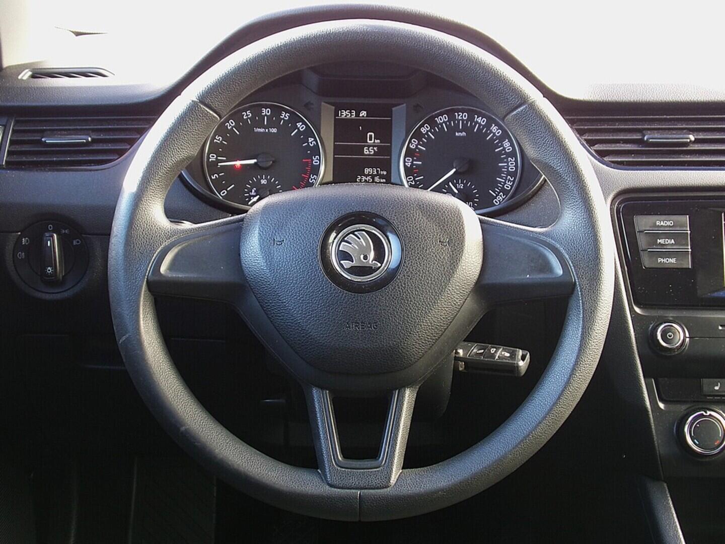 O419V07942_23.webp_OCTAVIA Active 1.6 TDI 81 kW manuál