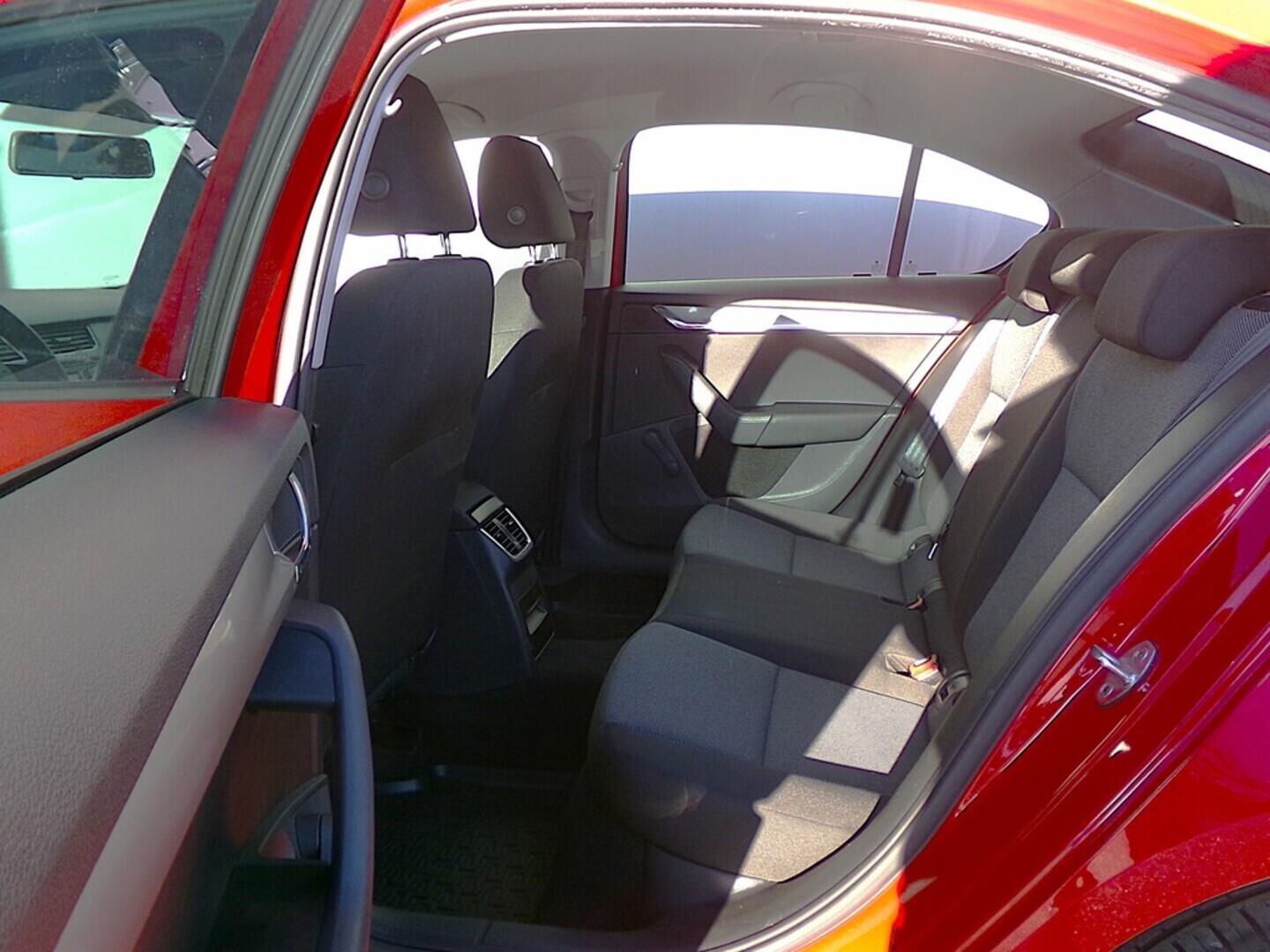 O419V07942_29.webp_OCTAVIA Active 1.6 TDI 81 kW manuál