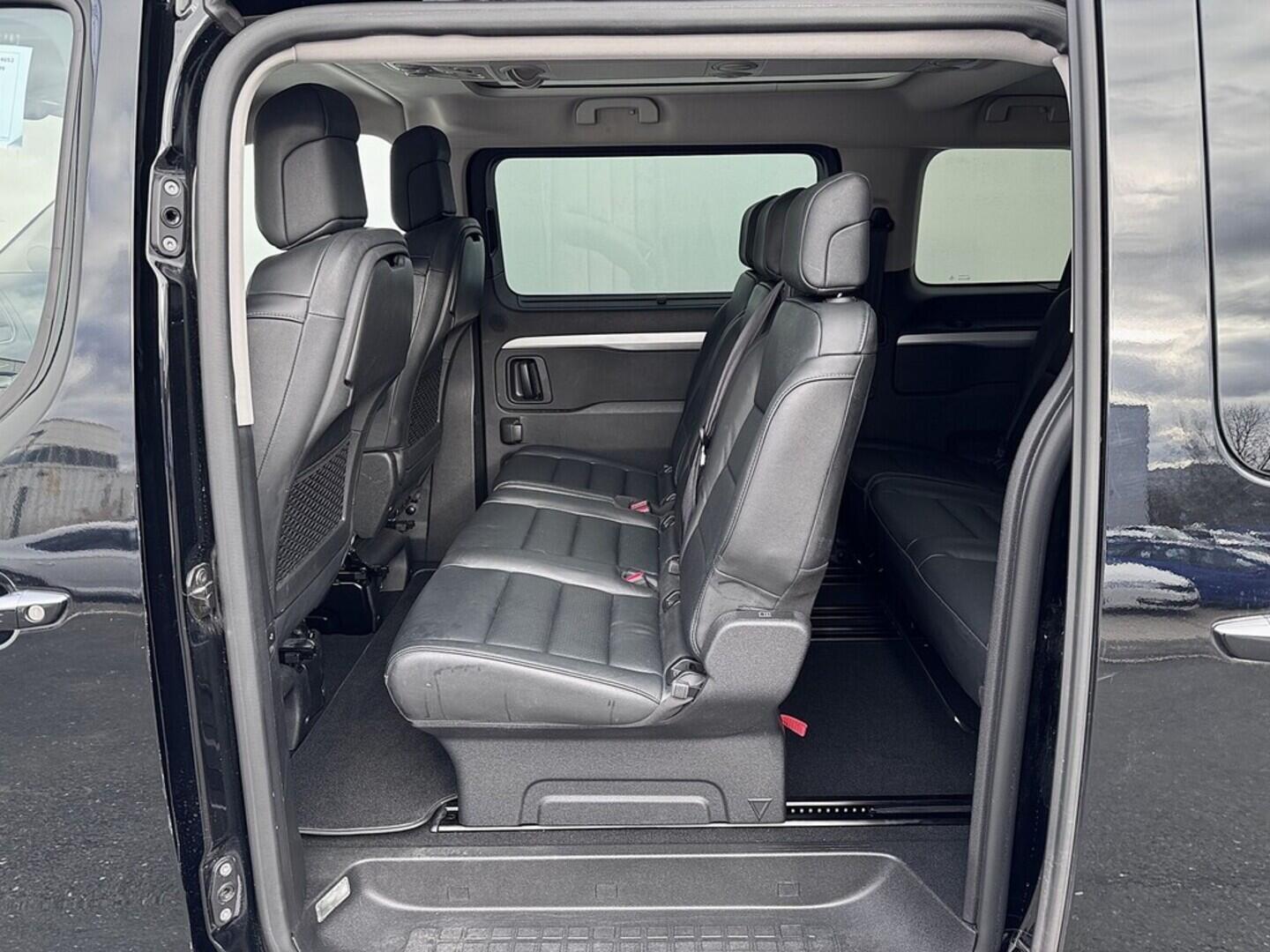 O419V07944_30.webp_TRAVELLER HDi Allure 2.0 AH01 130 kW automat, DPH