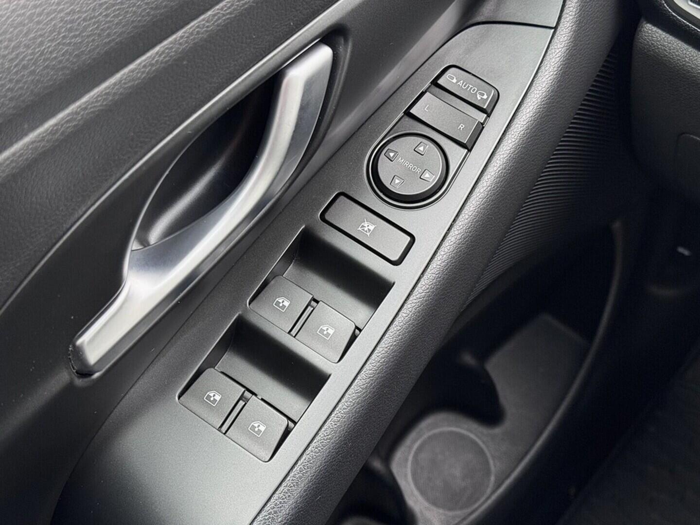 O419V07946_21.webp_I30 Style 1.5 TCI/GDI 117 kW manuál