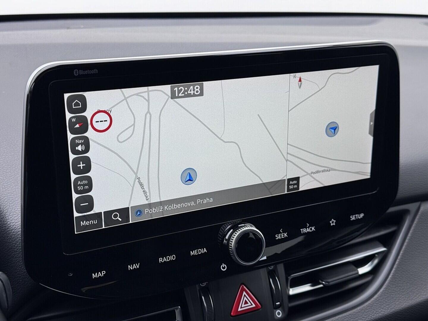 O419V07946_25.webp_I30 Style 1.5 TCI/GDI 117 kW manuál