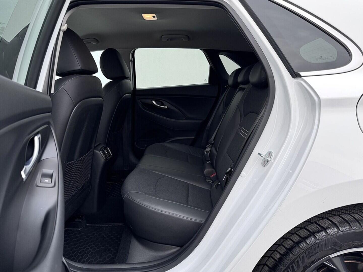 O419V07946_30.webp_I30 Style 1.5 TCI/GDI 117 kW manuál