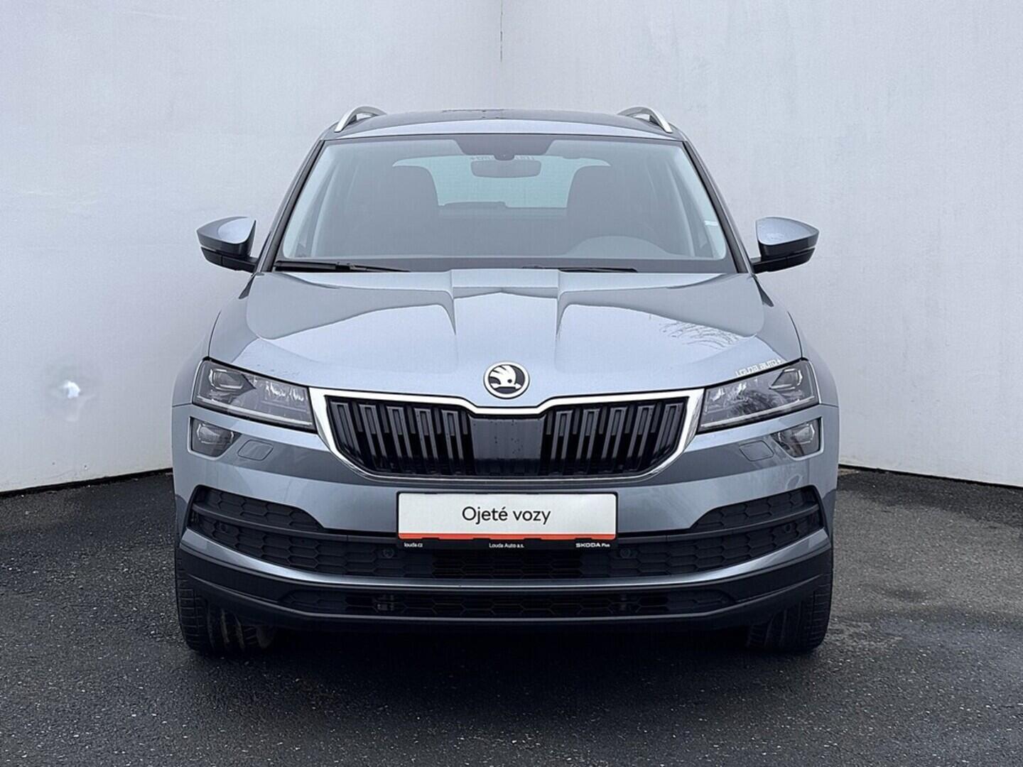 O419V07949_13.webp_KAROQ Style 2.0 TDI 110 kW manuál