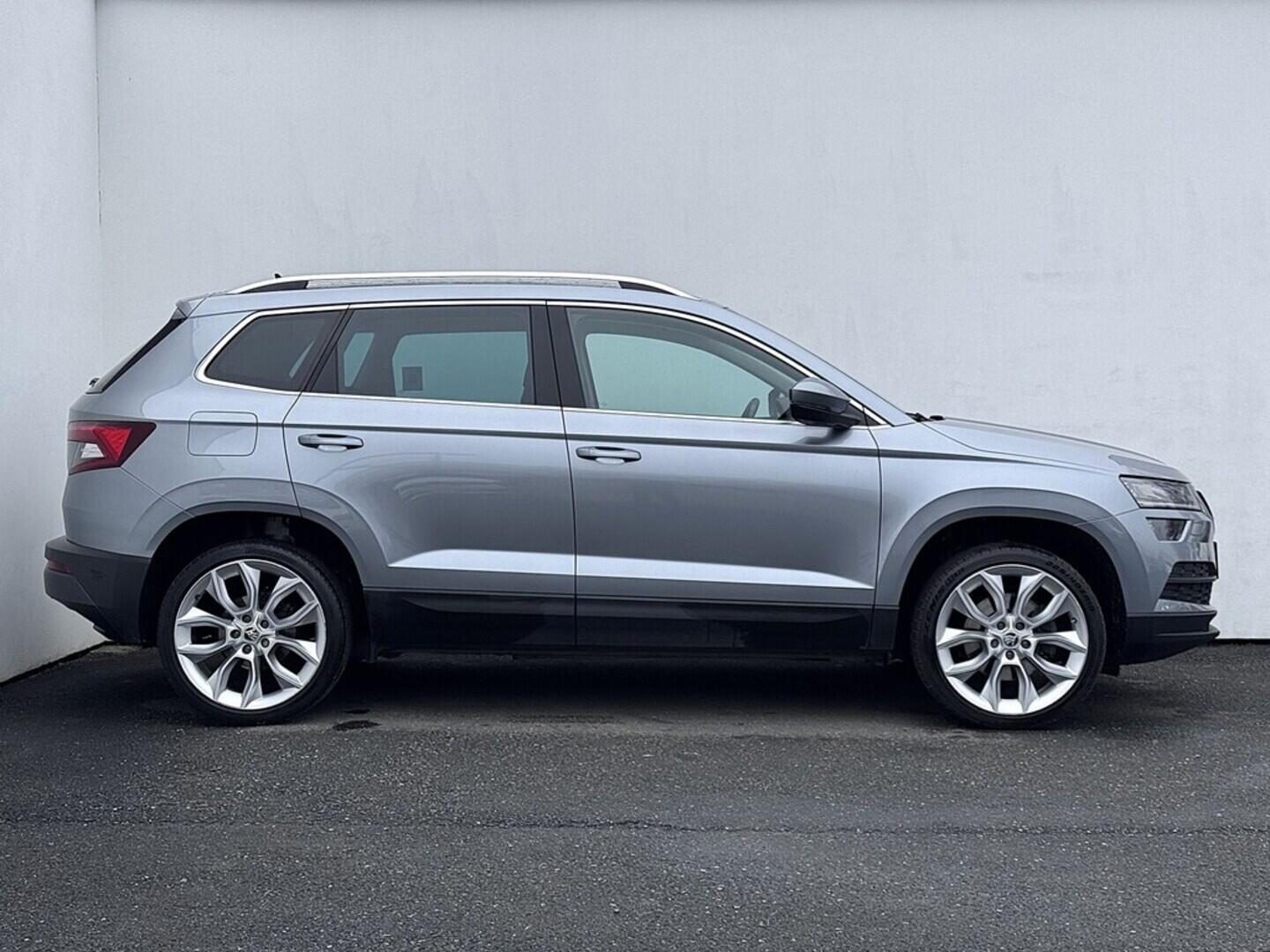 O419V07949_16.webp_KAROQ Style 2.0 TDI 110 kW manuál