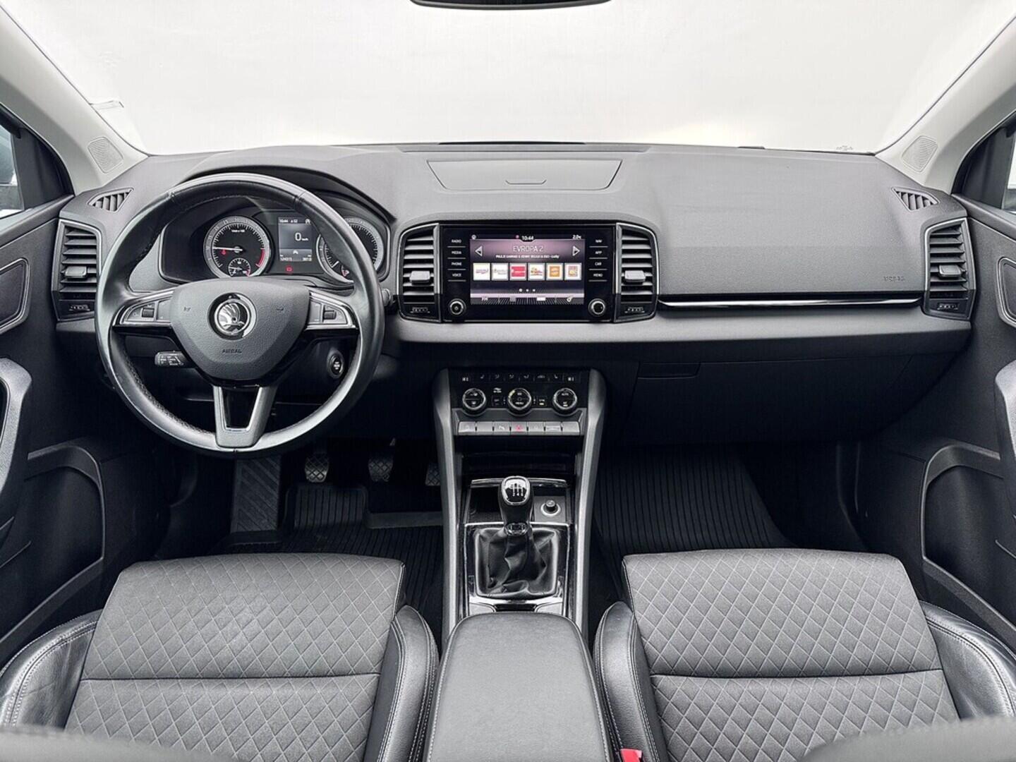 O419V07949_18.webp_KAROQ Style 2.0 TDI 110 kW manuál