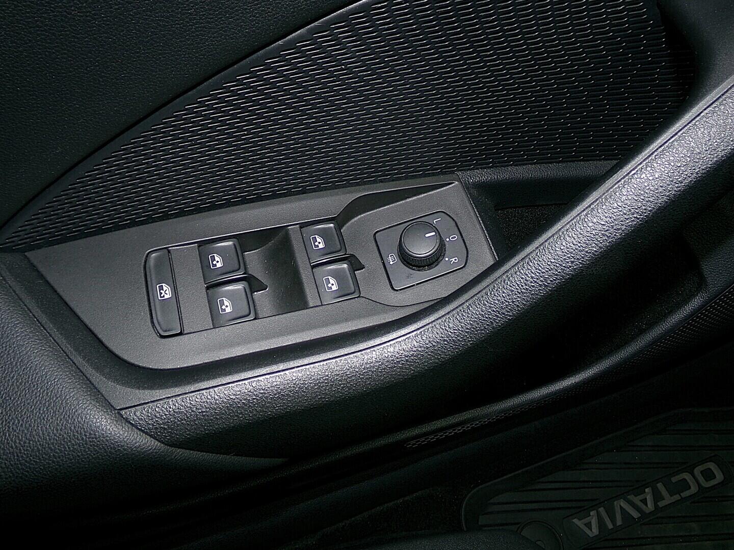 O419V07950_21.webp_OCTAVIA Active 2.0 TDI 85 kW manuál, DPH