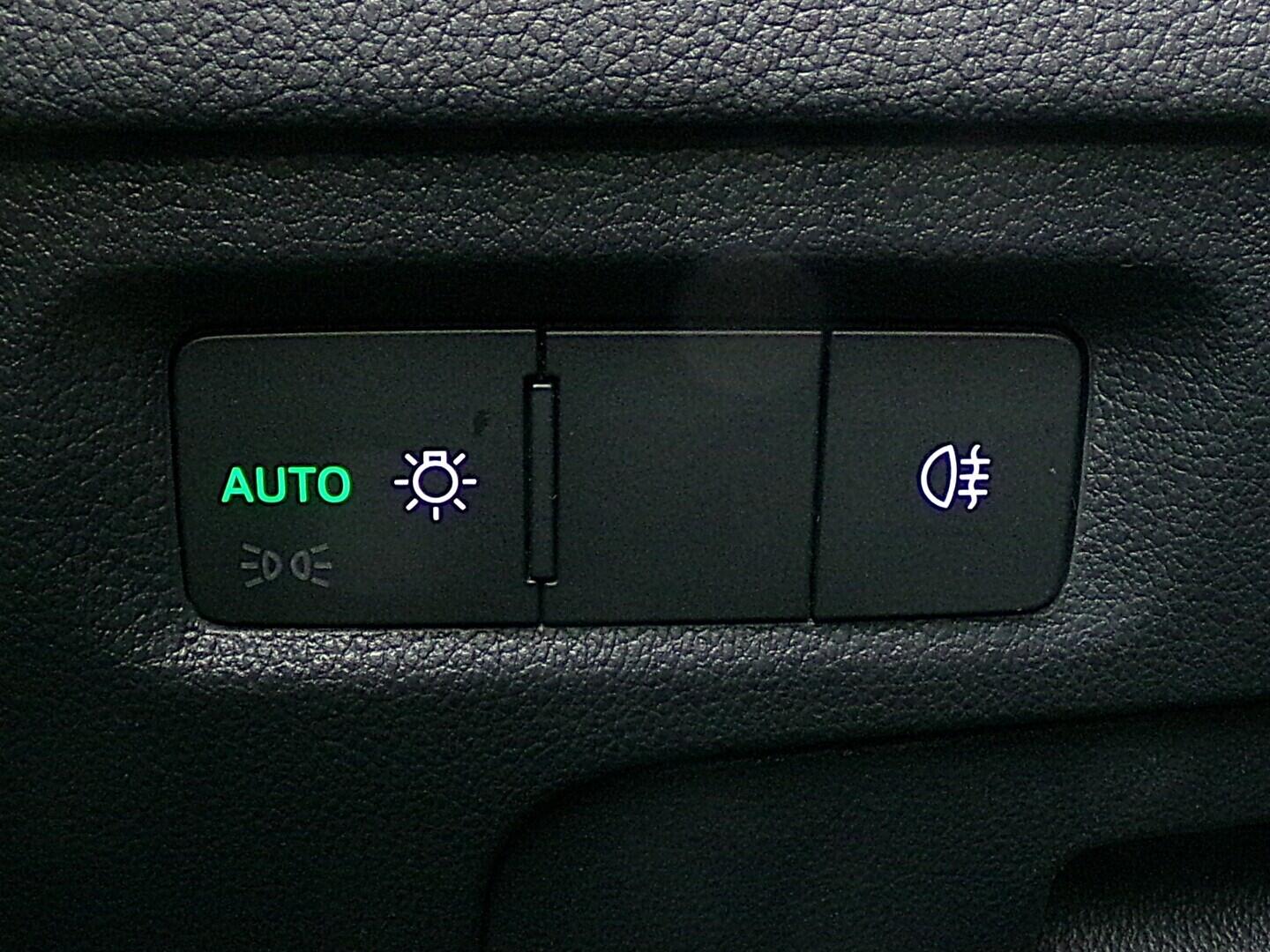 O419V07950_22.webp_OCTAVIA Active 2.0 TDI 85 kW manuál, DPH