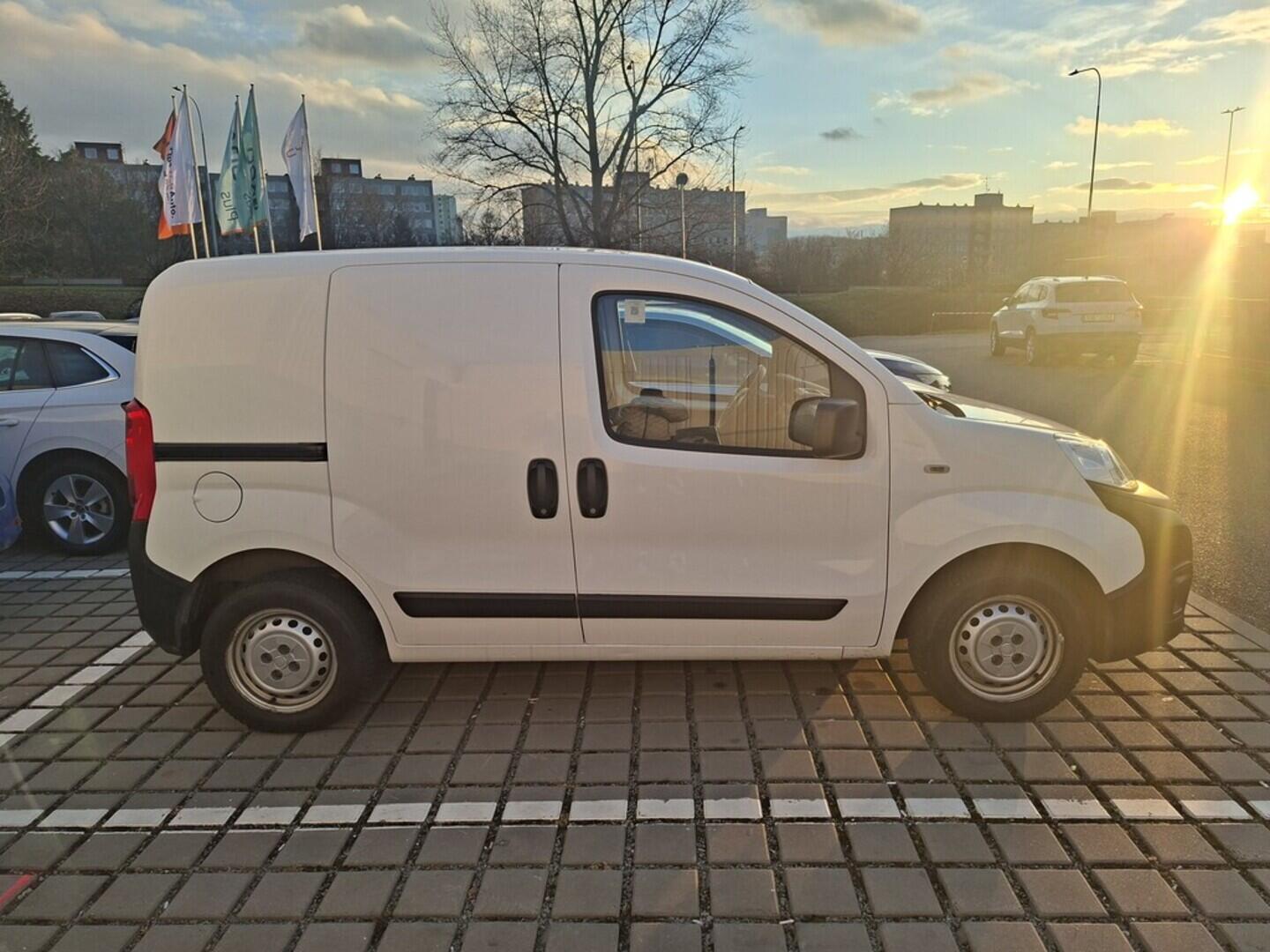 O419V07952_12.webp_FIORINO  1.4 350 A1.000 57 kW manuál, DPH