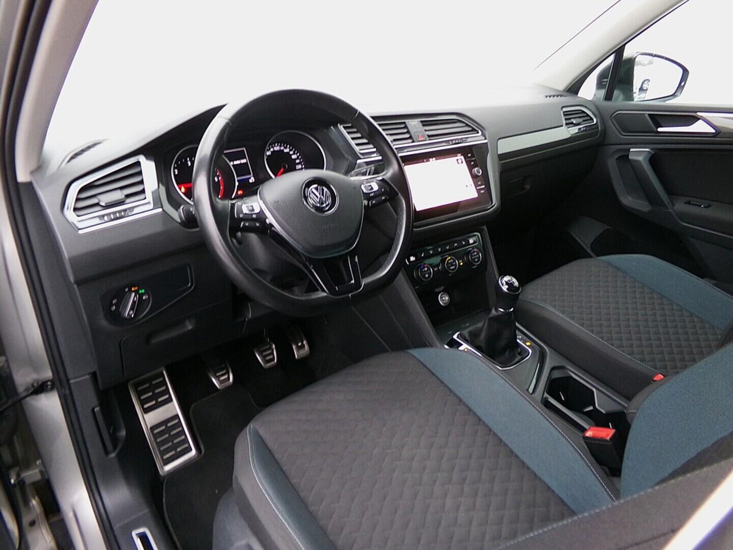 O419V07953_19.webp_TIGUAN Drive 2.0 TDI 110 kW manuál