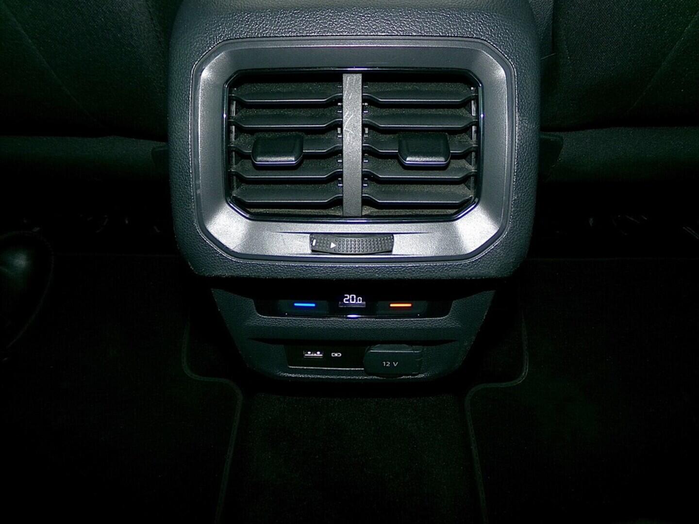 O419V07953_32.webp_TIGUAN Drive 2.0 TDI 110 kW manuál