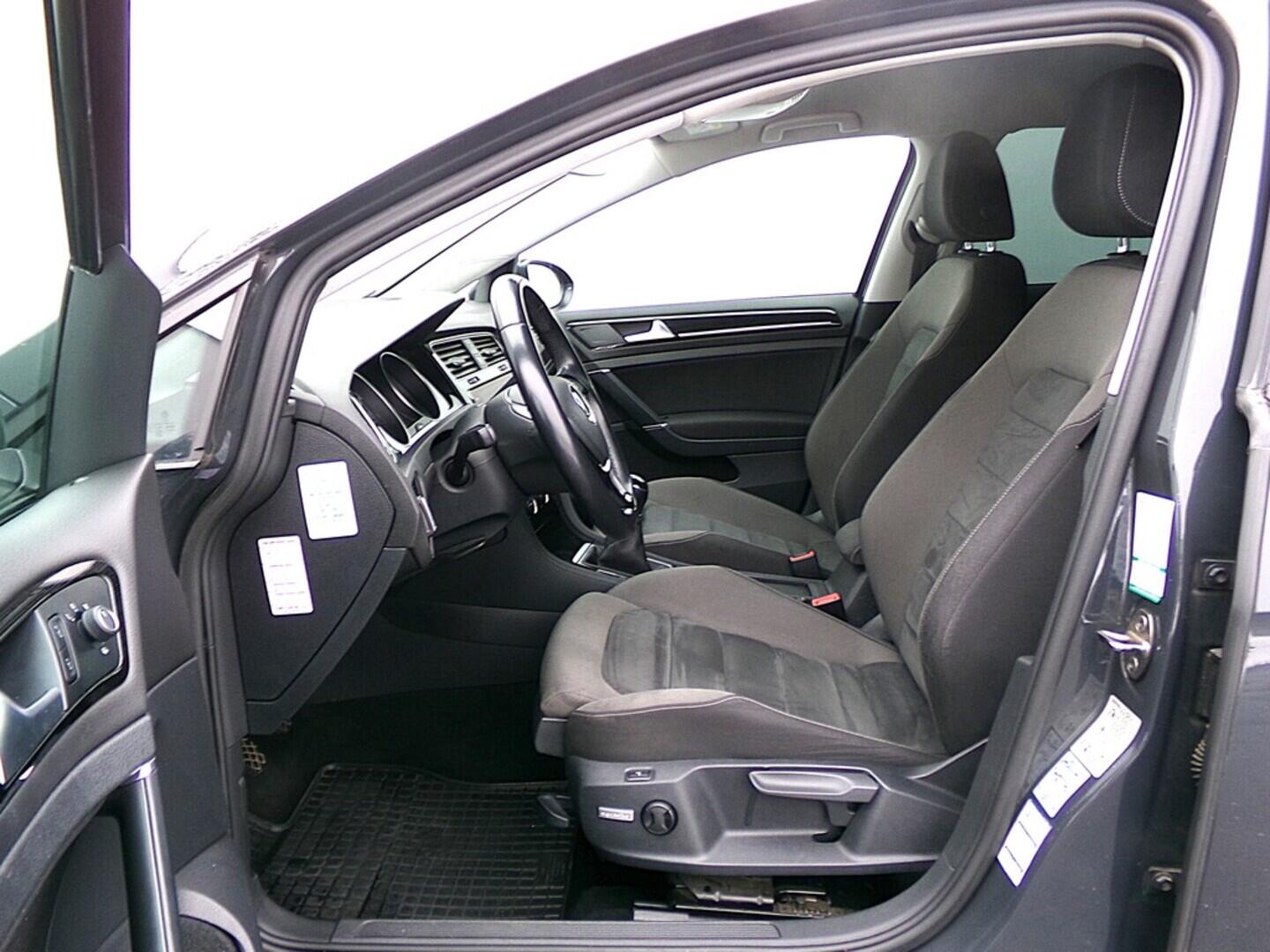 O419V07955_20.webp_GOLF Highline 1.5 TGI 96 kW manuál, DPH