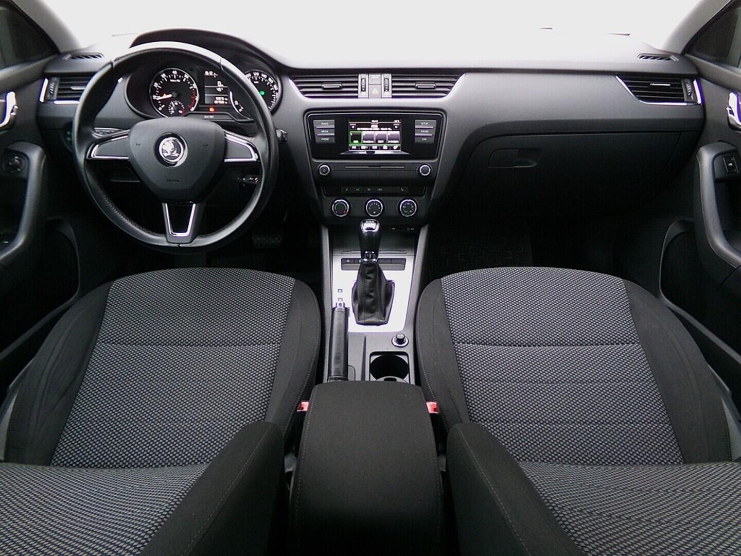 O419V07957_18.webp_OCTAVIA Ambition 1.8 TSI 132 kW automat