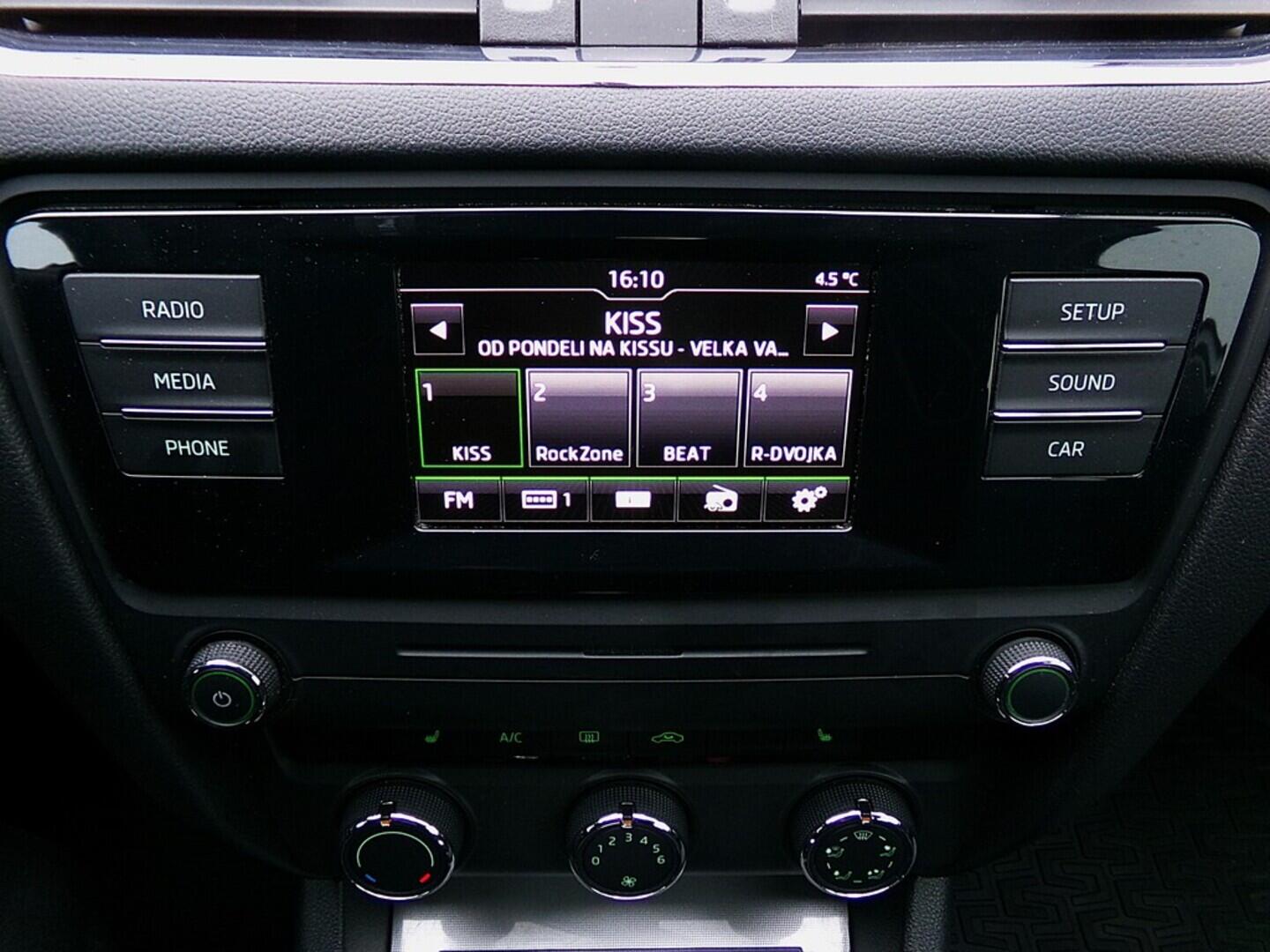 O419V07957_25.webp_OCTAVIA Ambition 1.8 TSI 132 kW automat