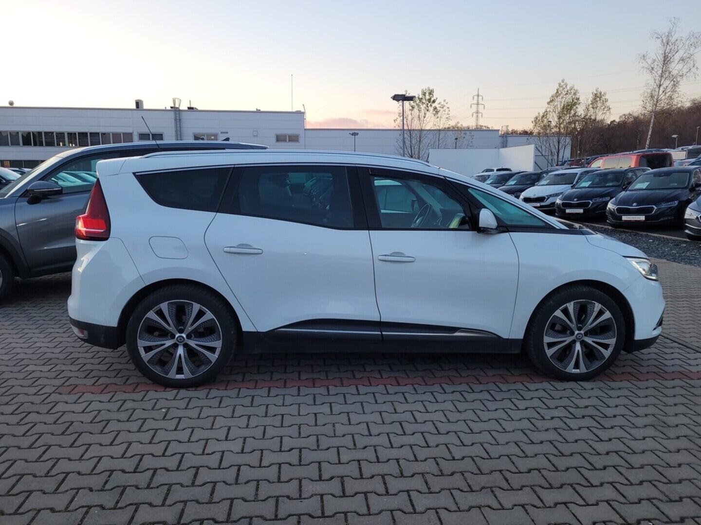 O419V07958_12.webp_GRAND SCÉNIC Intense 1.2 TCe 97 kW manuál