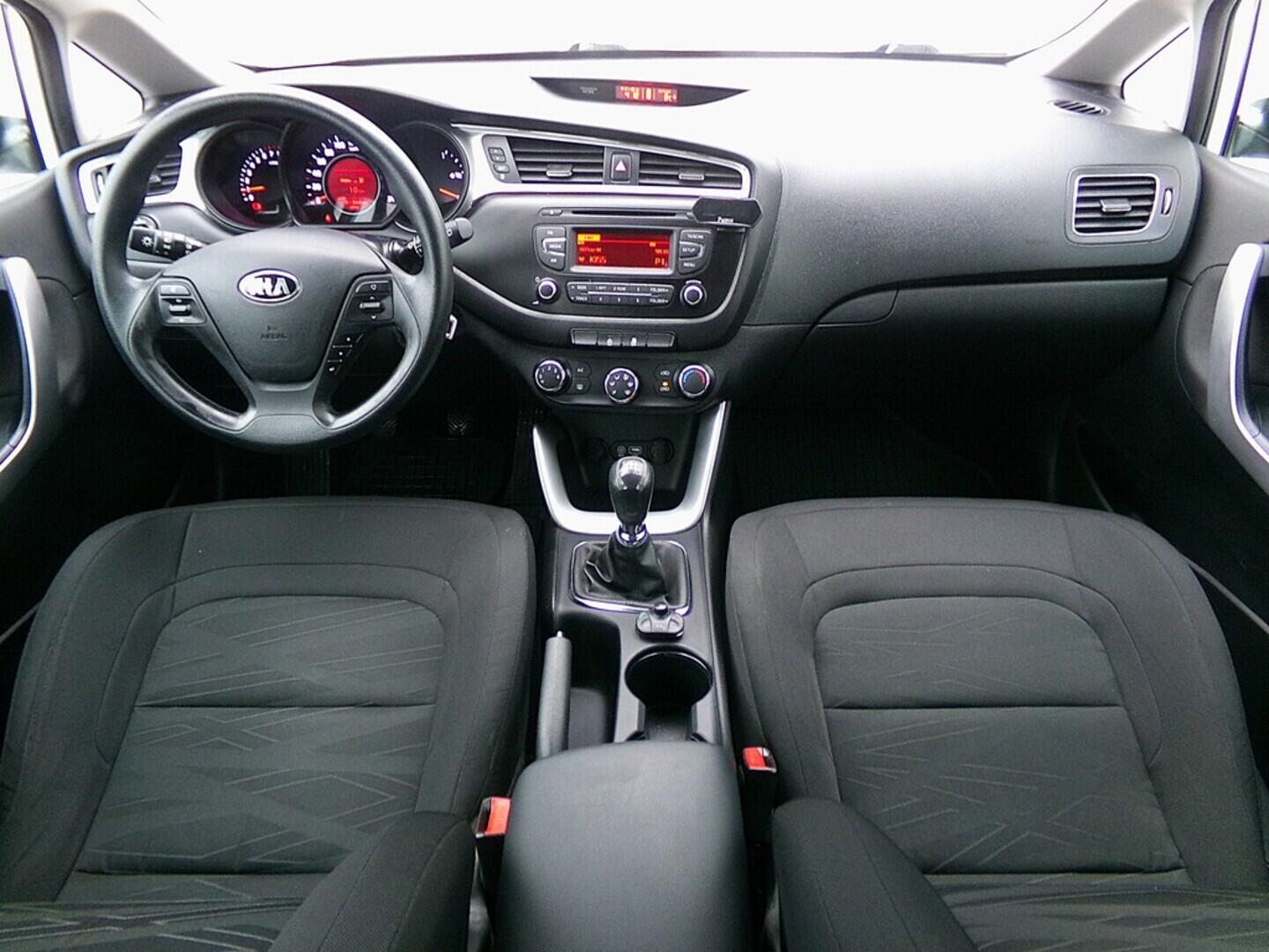 O419V07962_18.webp_CEED  1.4 G4LC 73 kW manuál, DPH