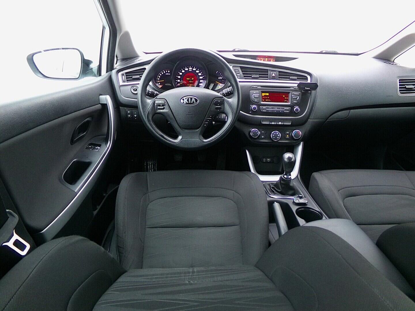 O419V07962_24.webp_CEED  1.4 G4LC 73 kW manuál, DPH